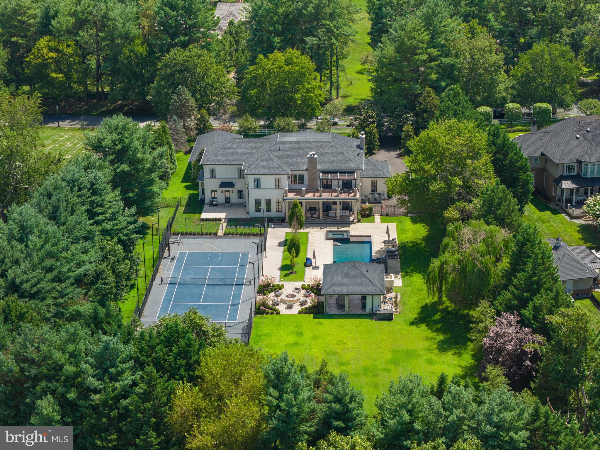 AVENEL - Residential