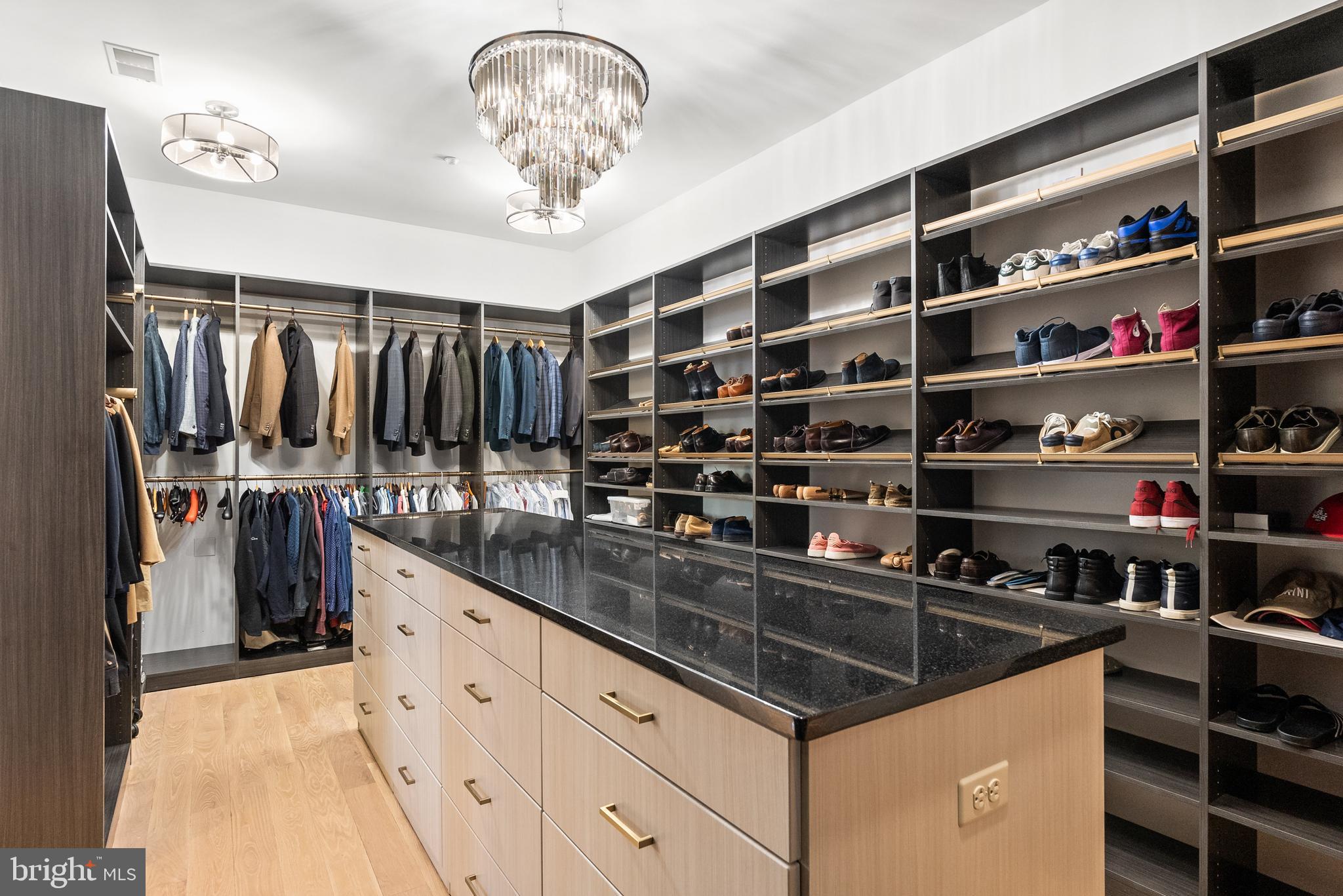 AVENEL - Residential