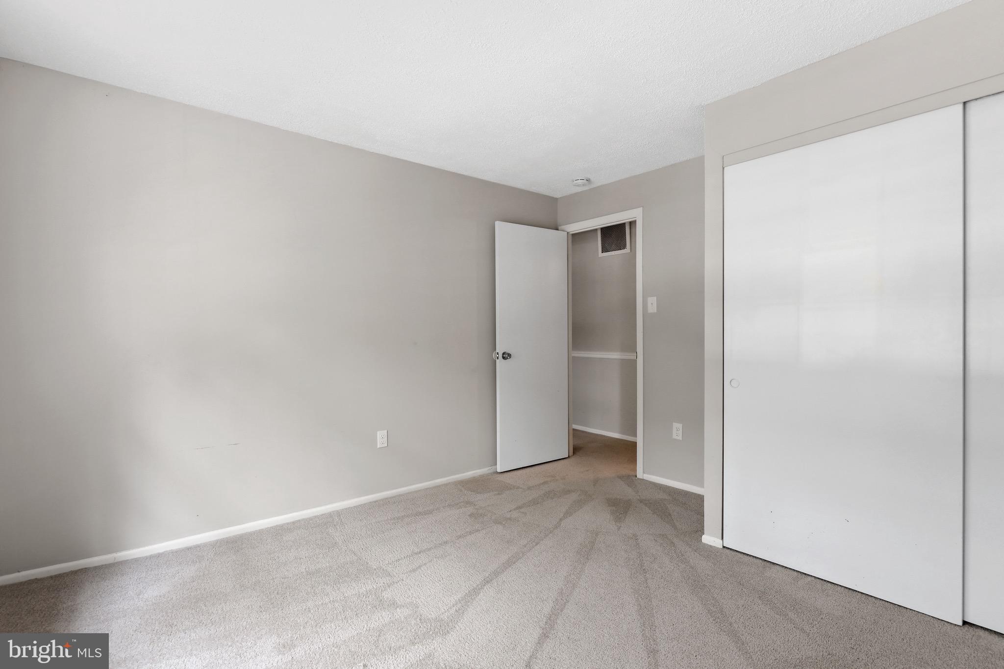 VILLAGE OF HICKORY RIDGE - Residential