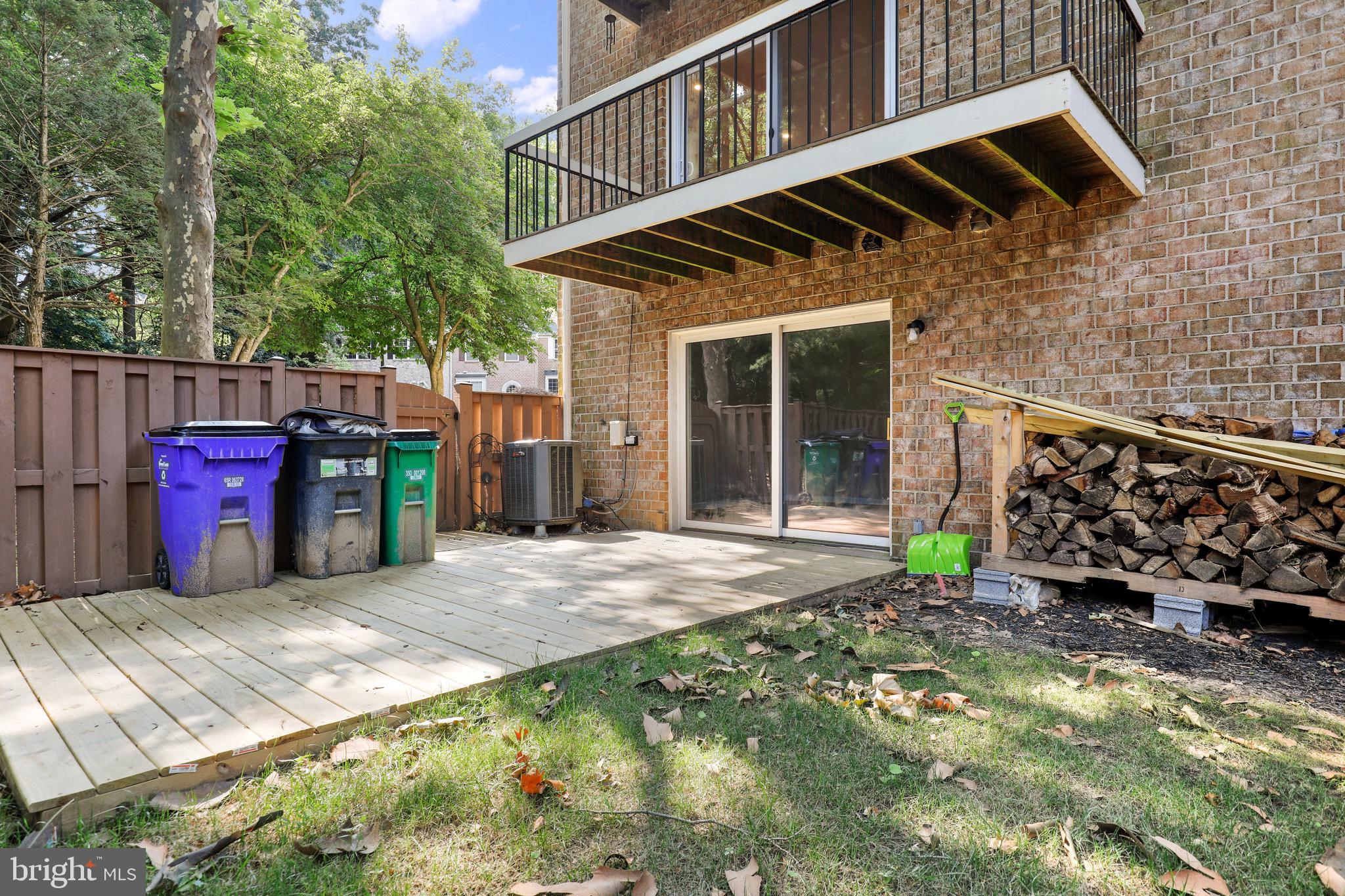 VILLAGE OF HICKORY RIDGE - Residential