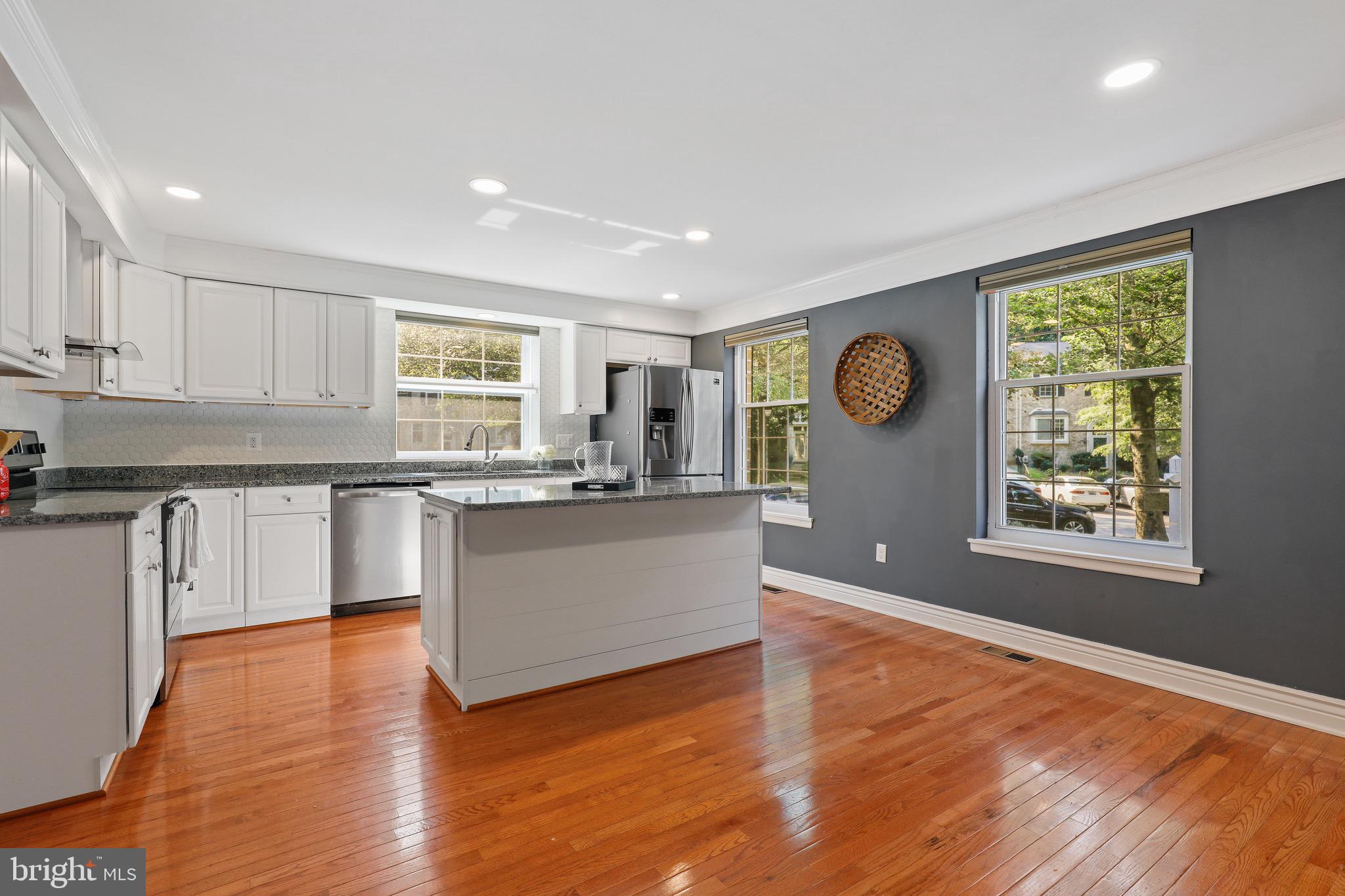 VILLAGE OF HICKORY RIDGE - Residential