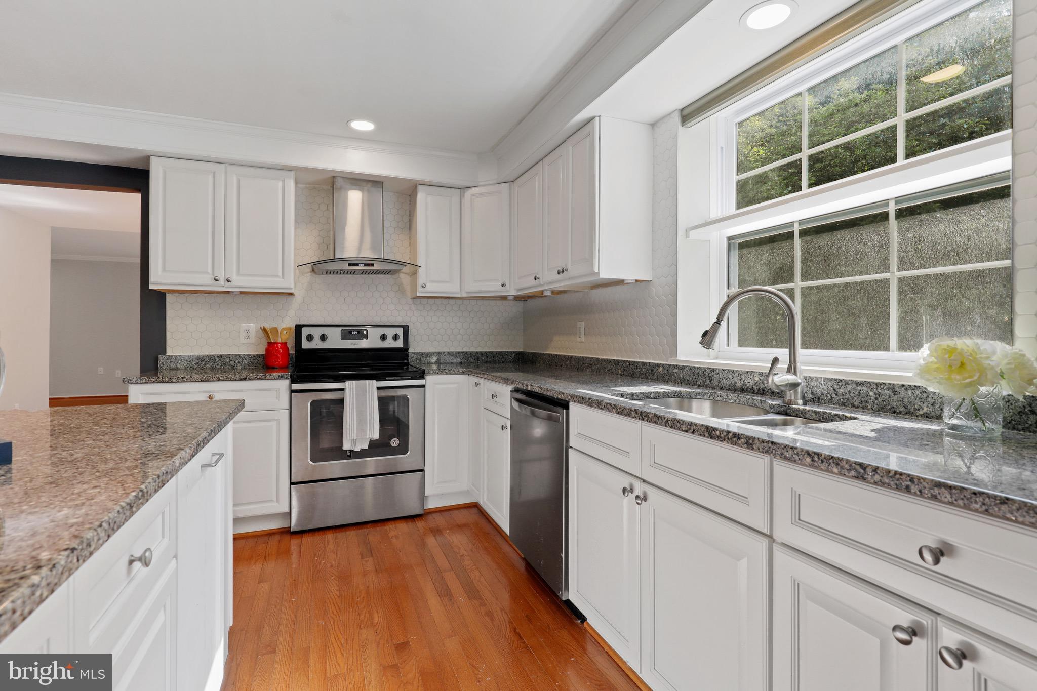 VILLAGE OF HICKORY RIDGE - Residential