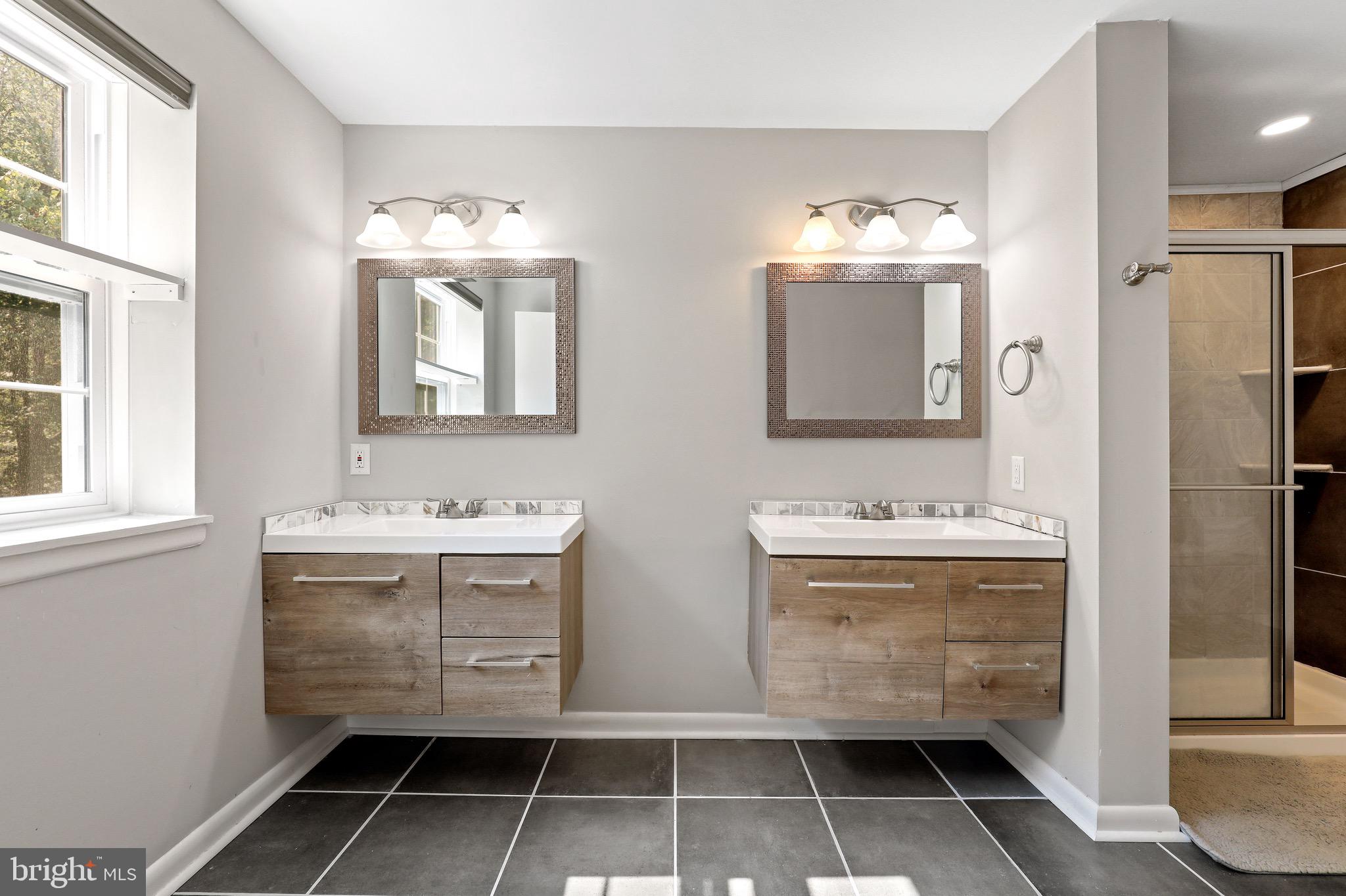 VILLAGE OF HICKORY RIDGE - Residential