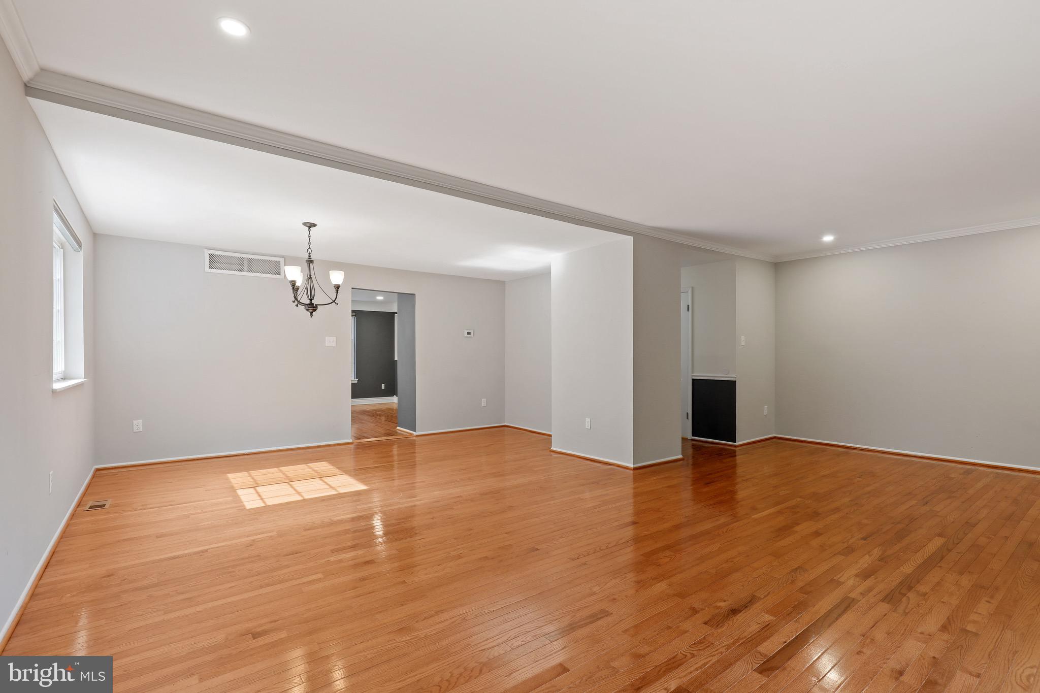 VILLAGE OF HICKORY RIDGE - Residential