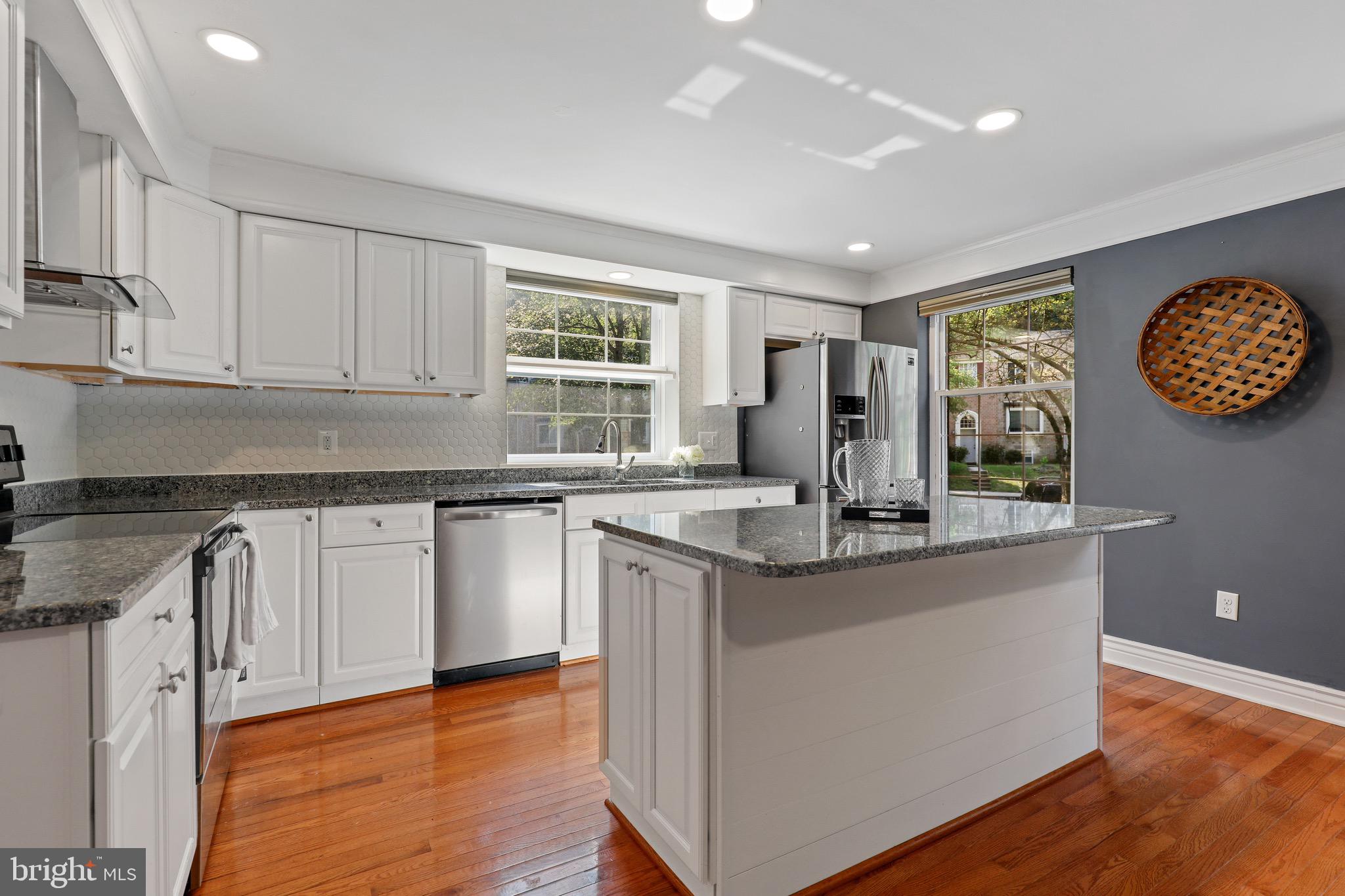 VILLAGE OF HICKORY RIDGE - Residential