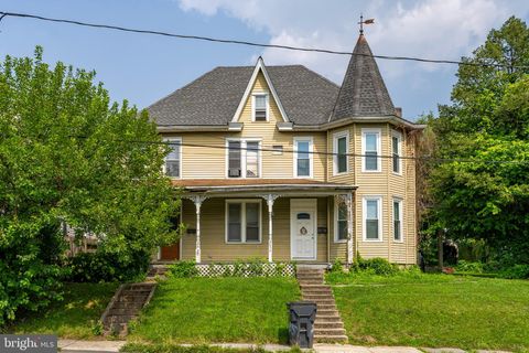 Photo of 2635-2637 LITITZ PIKE, LANCASTER, PA 17601 (MLS # PALA2038804)