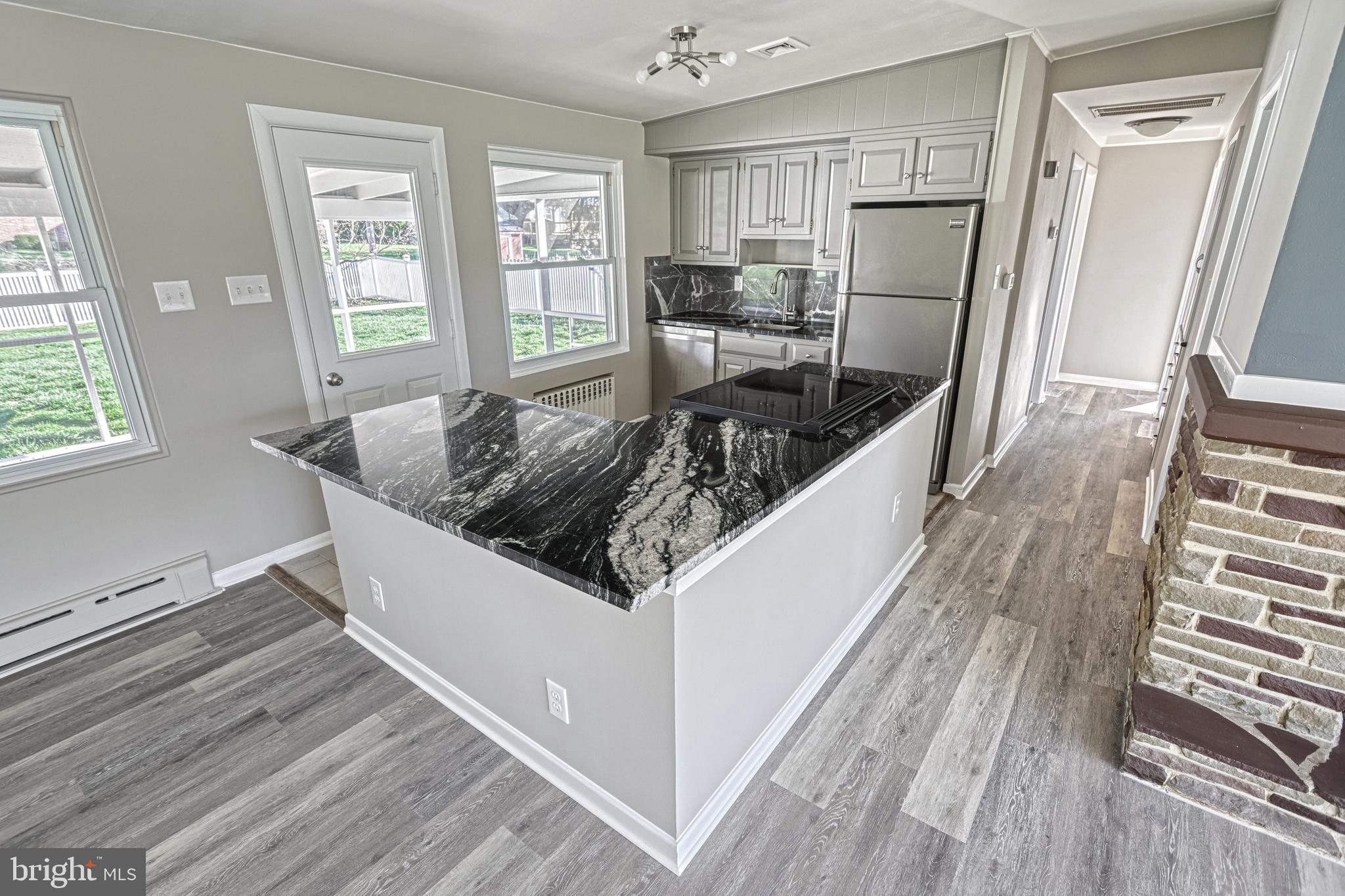 CAMP HILL - Residential