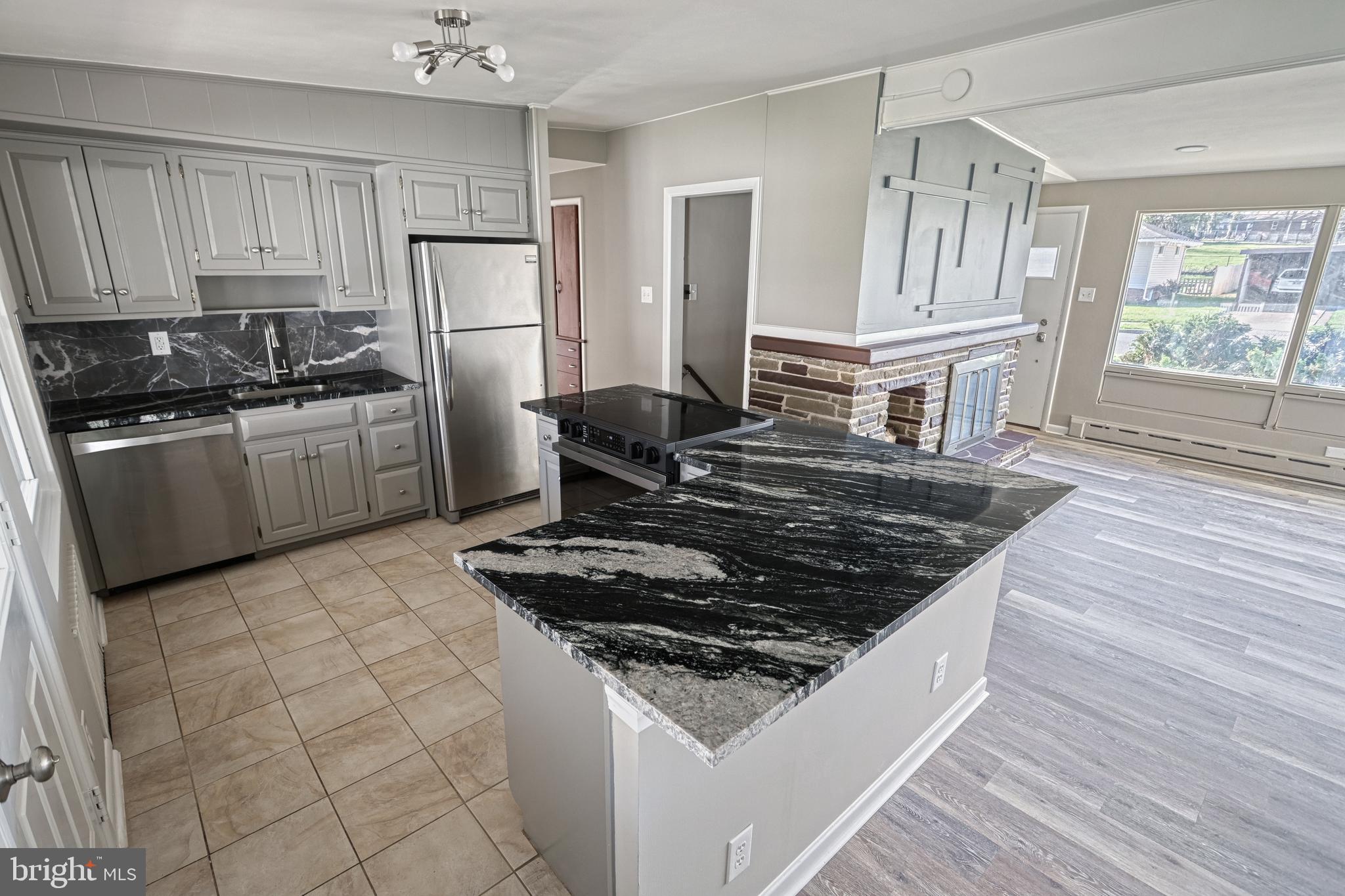 CAMP HILL - Residential