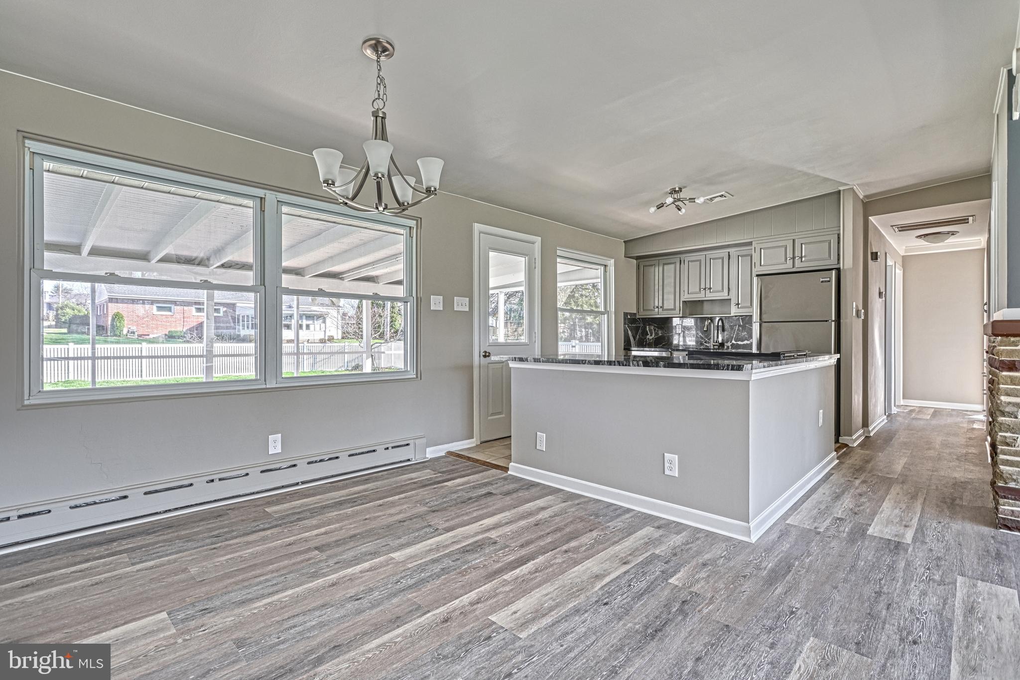 CAMP HILL - Residential