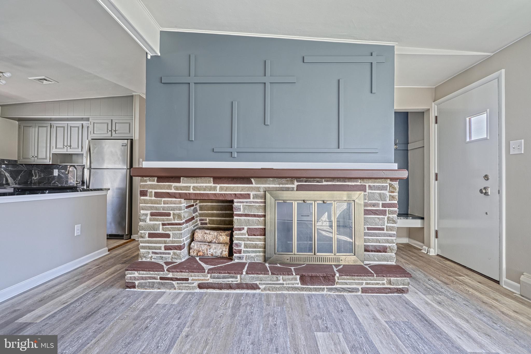 CAMP HILL - Residential