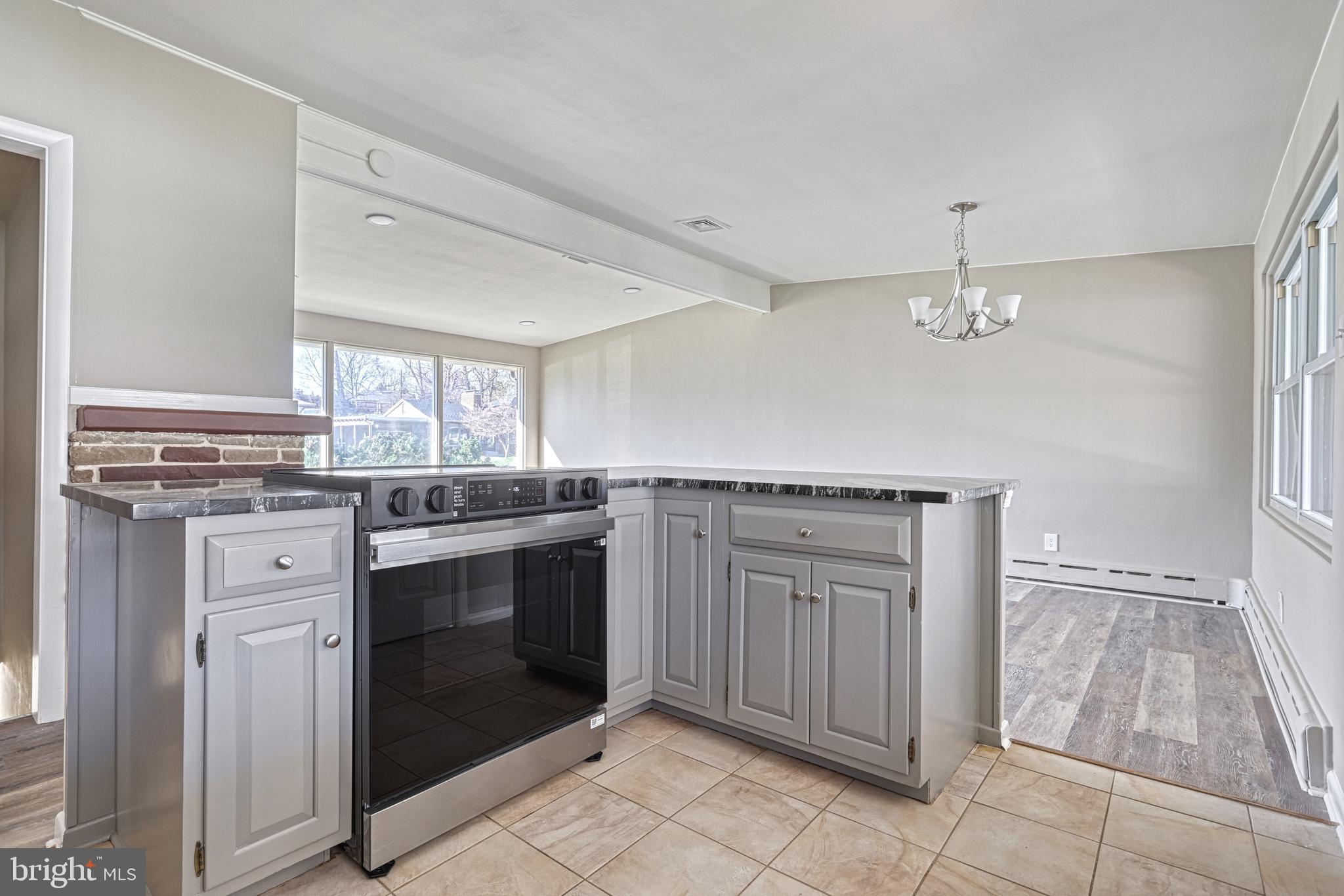 CAMP HILL - Residential