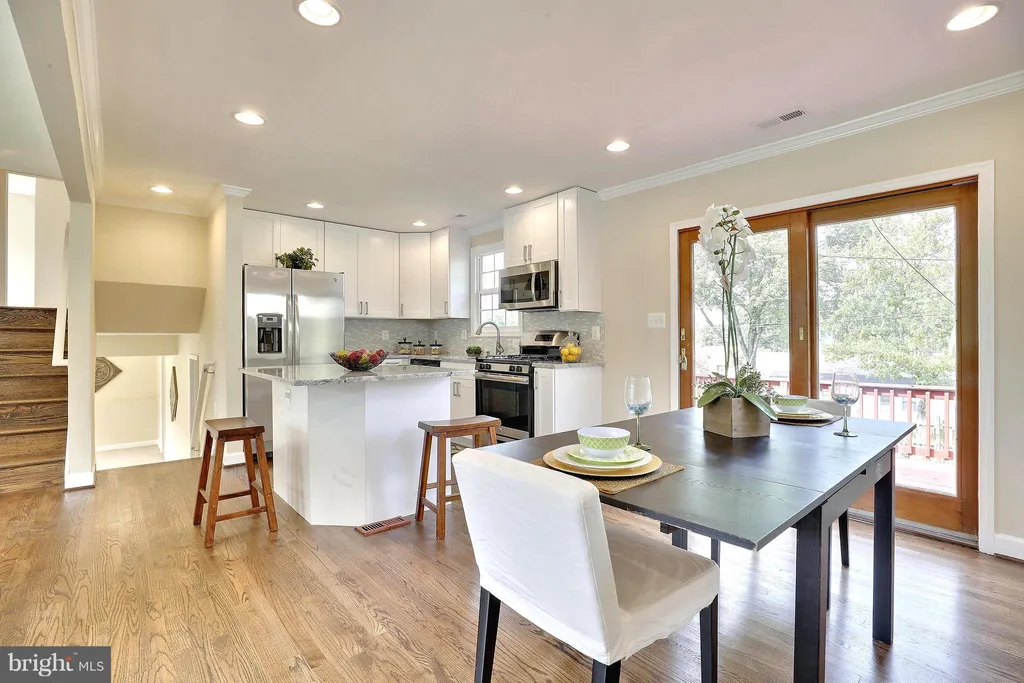 206 Regency Circle, Linthicum, MD 21090