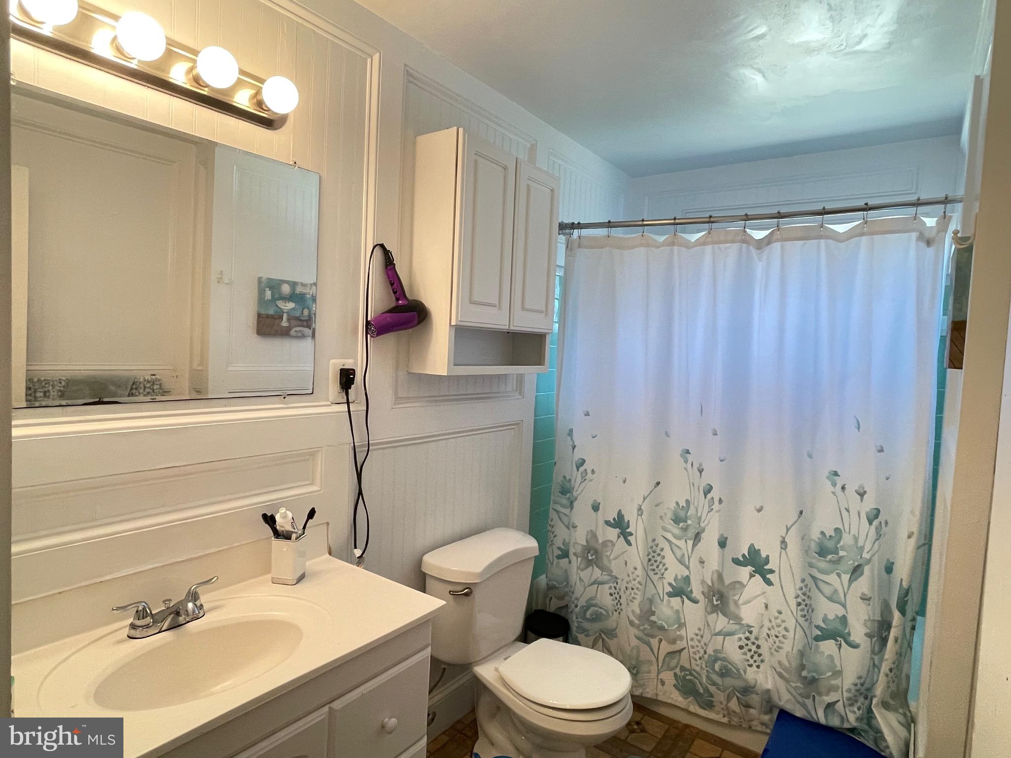 BROYHILL LANGLEY ESTATES - Residential