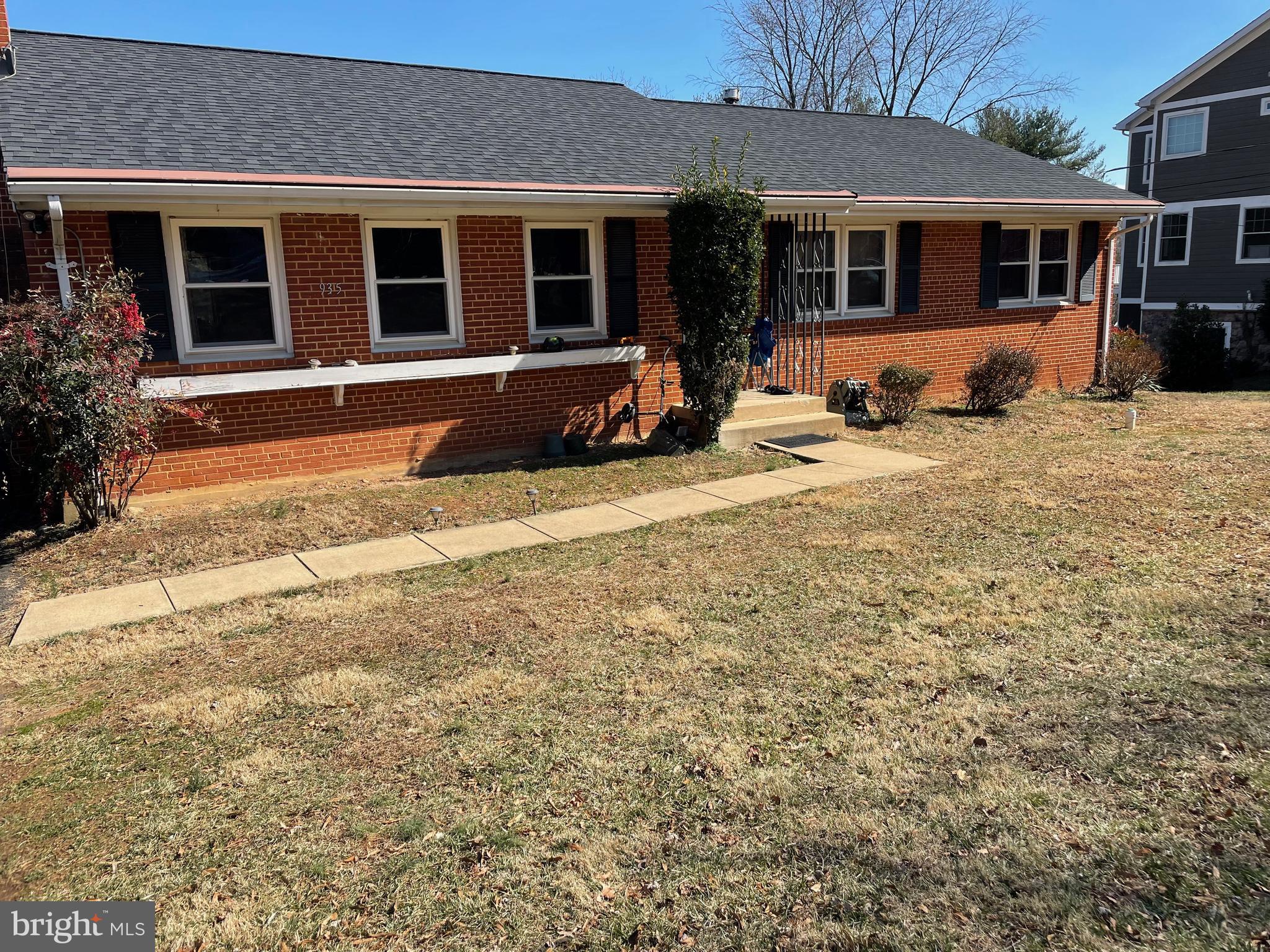 BROYHILL LANGLEY ESTATES - Residential