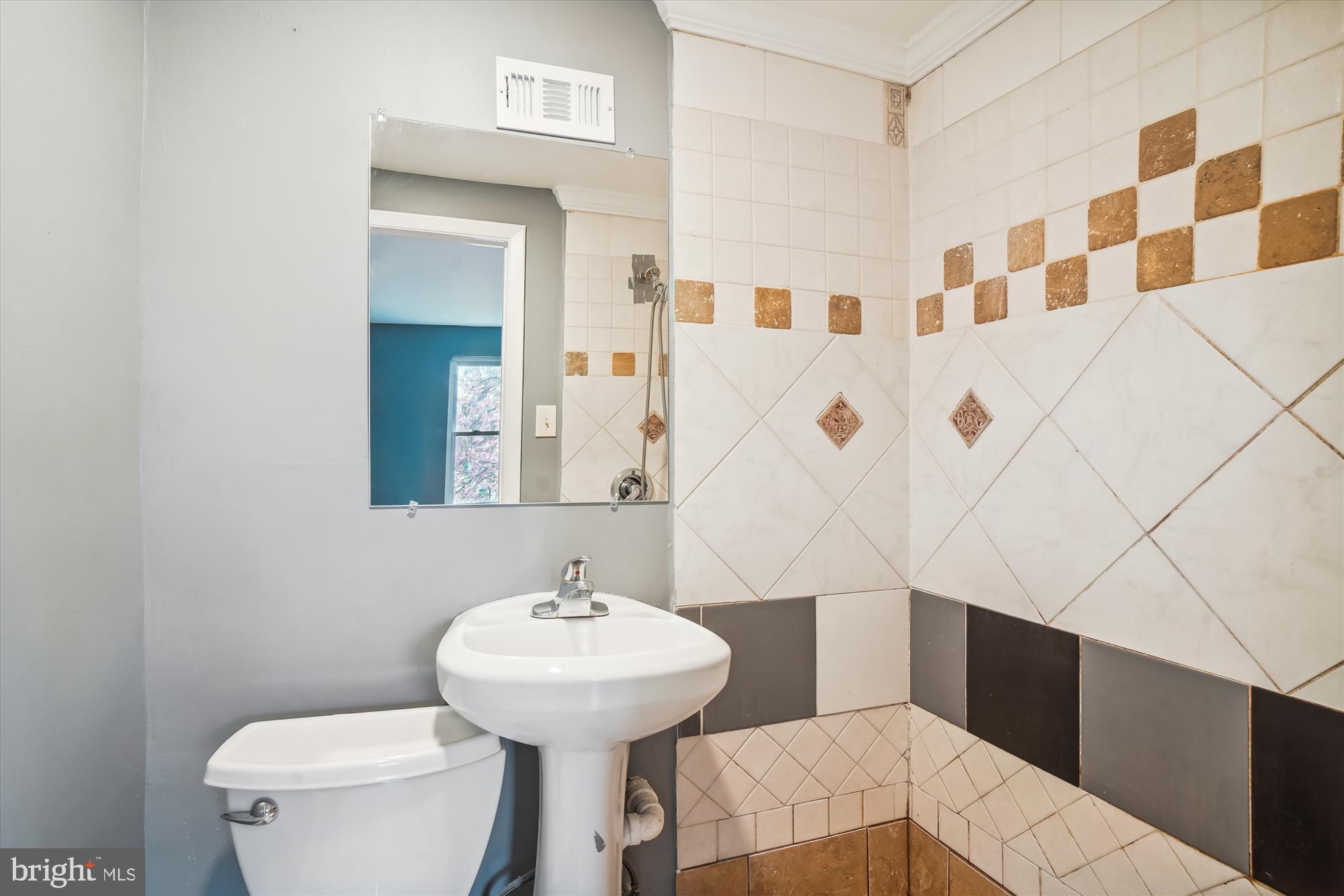 FREDERICK HEIGHTS - Residential