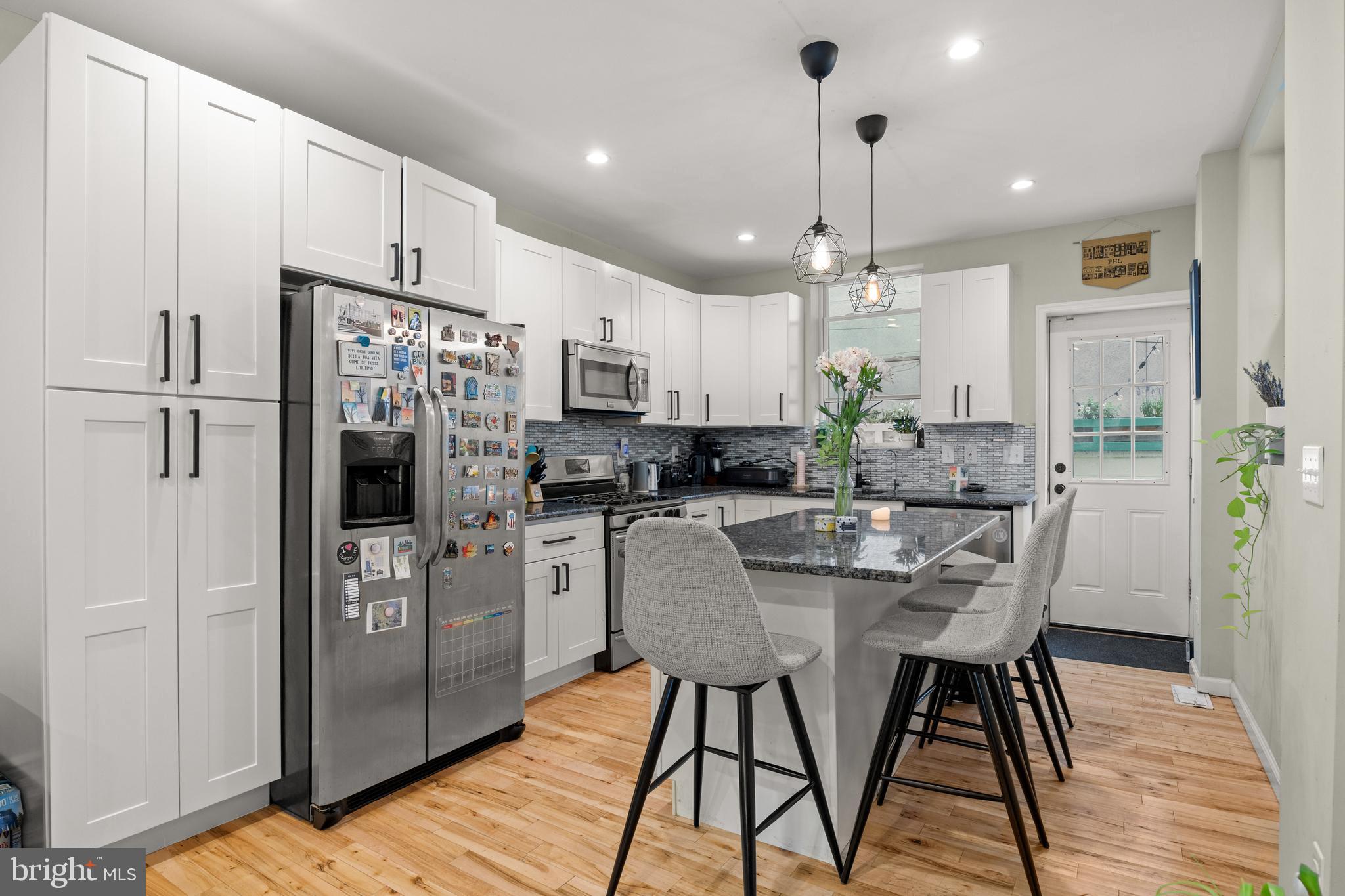 GIRARD ESTATES - Residential