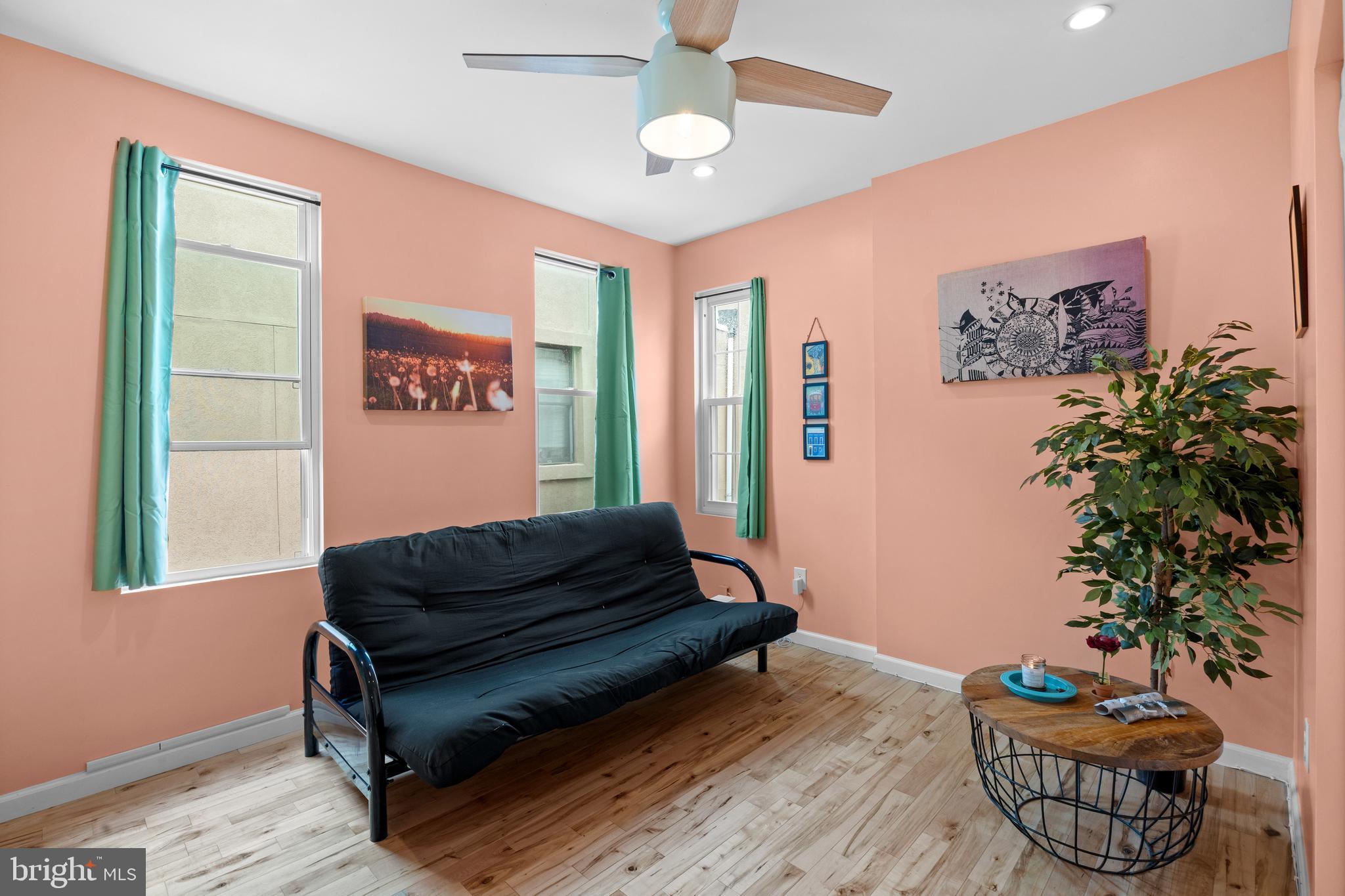 GIRARD ESTATES - Residential