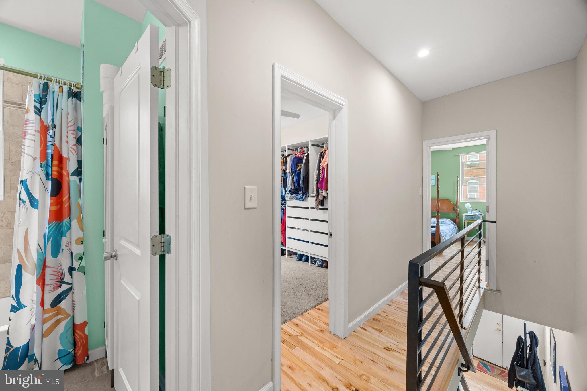 GIRARD ESTATES - Residential