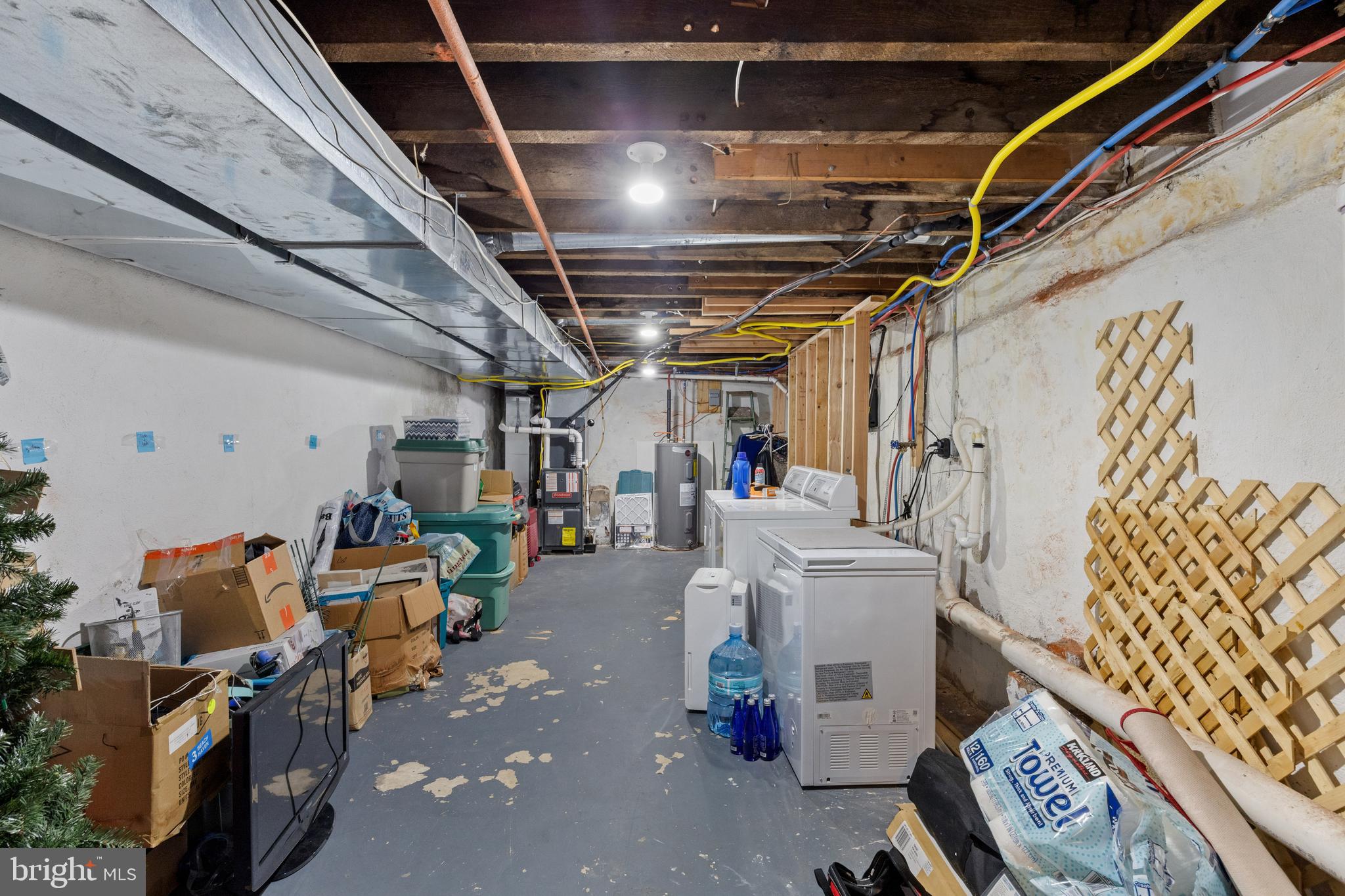 GIRARD ESTATES - Residential