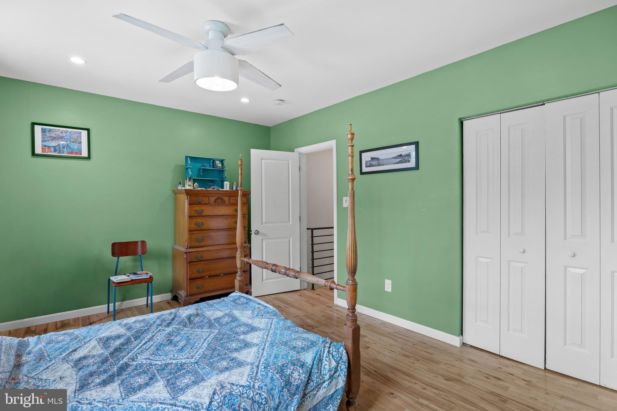 GIRARD ESTATES - Residential