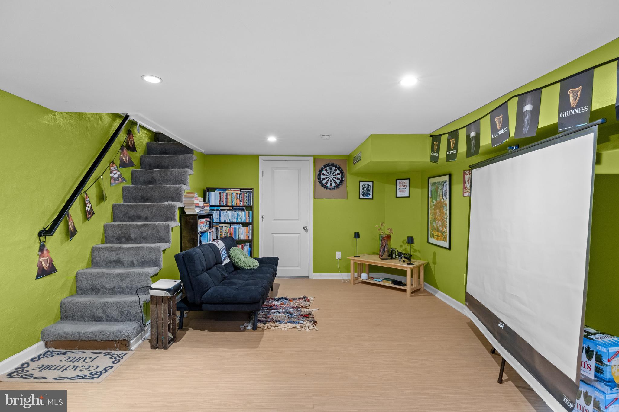 GIRARD ESTATES - Residential