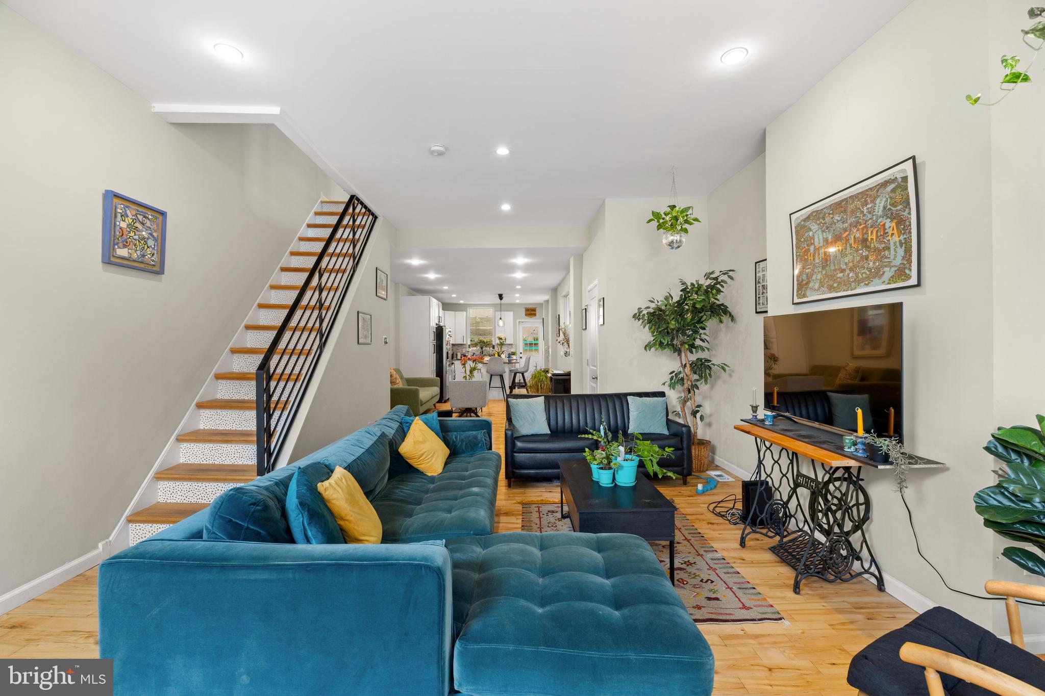 GIRARD ESTATES - Residential