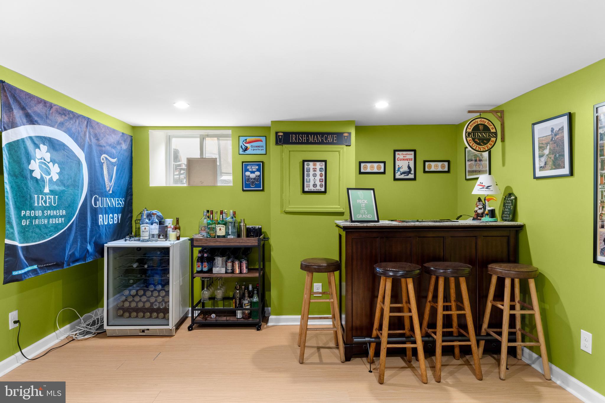 GIRARD ESTATES - Residential