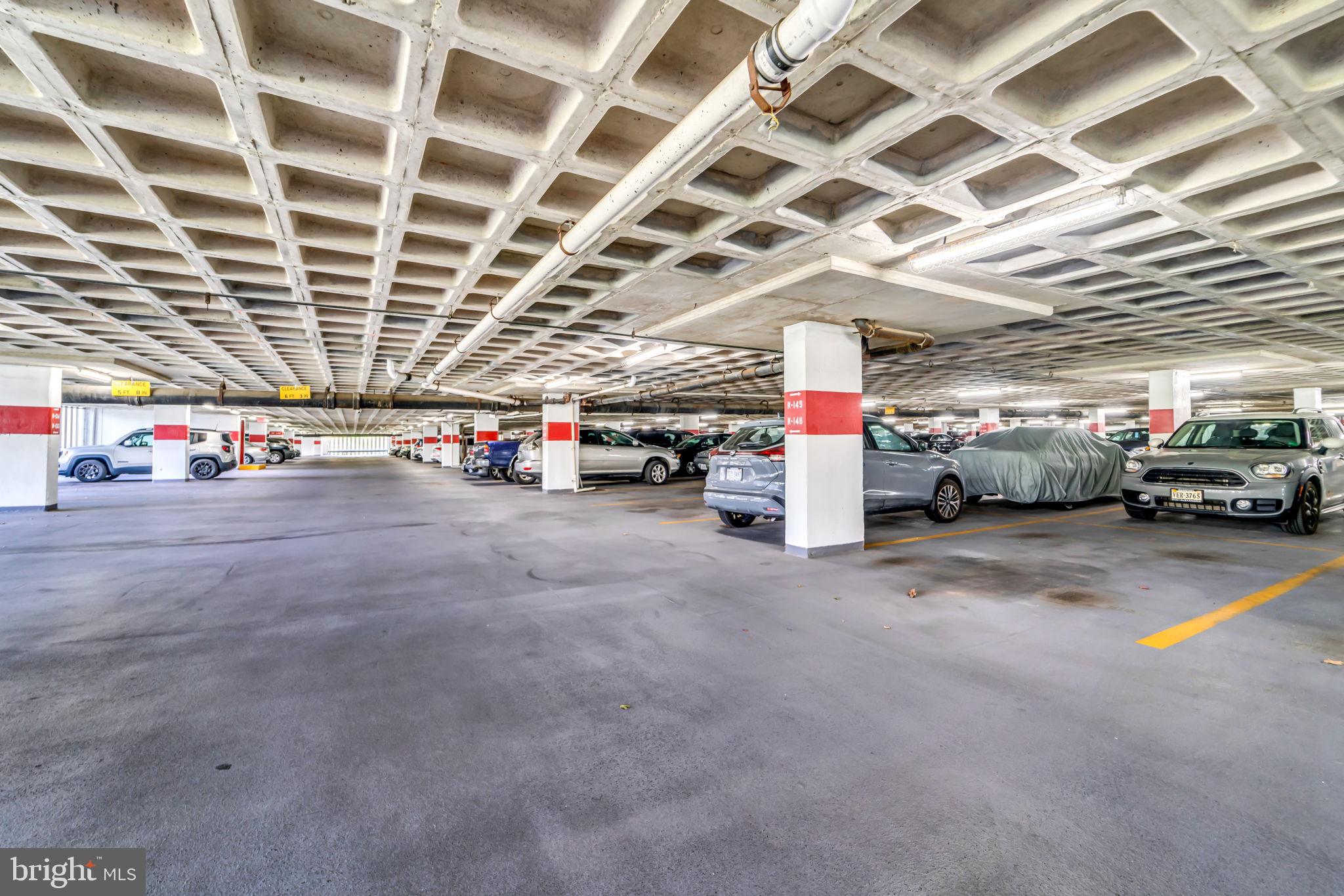 SKYLINE PLAZA - Residential