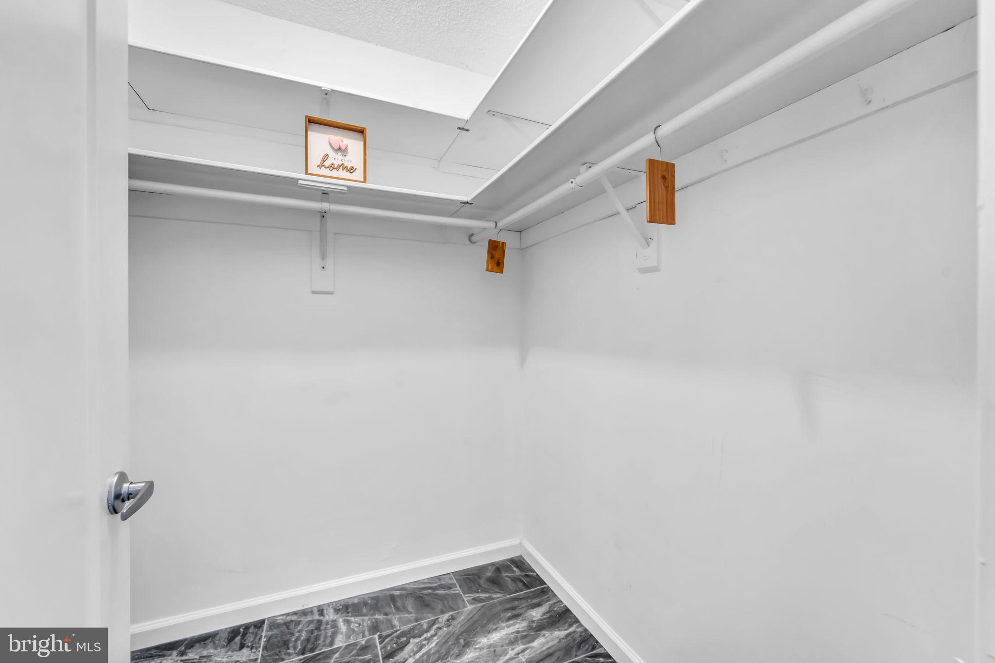 SKYLINE PLAZA - Residential