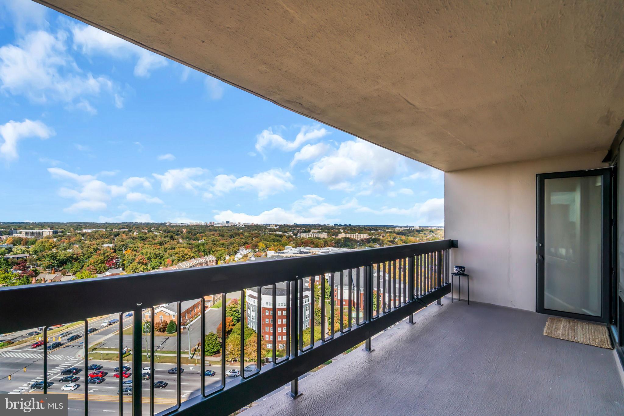 SKYLINE PLAZA - Residential