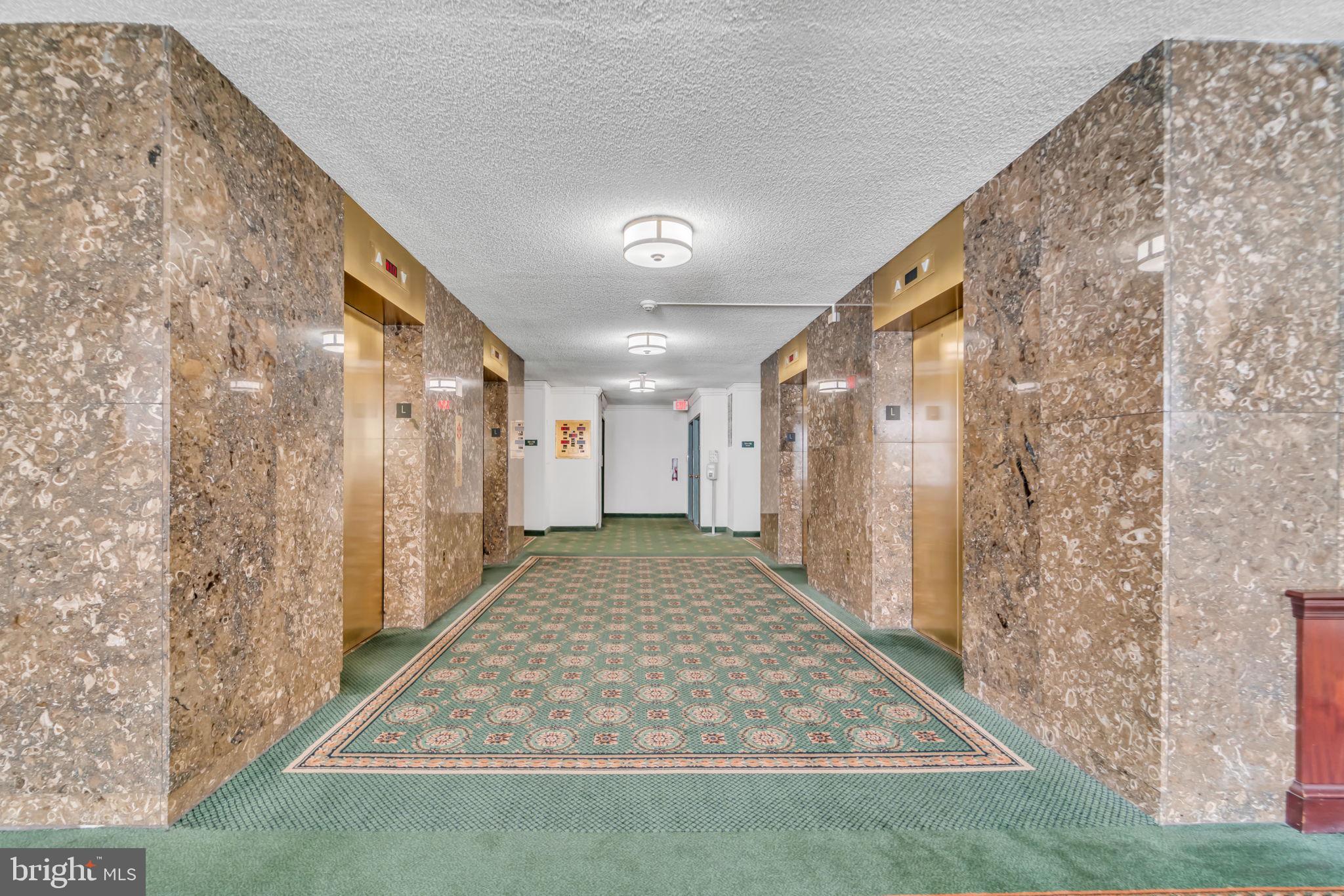 SKYLINE PLAZA - Residential