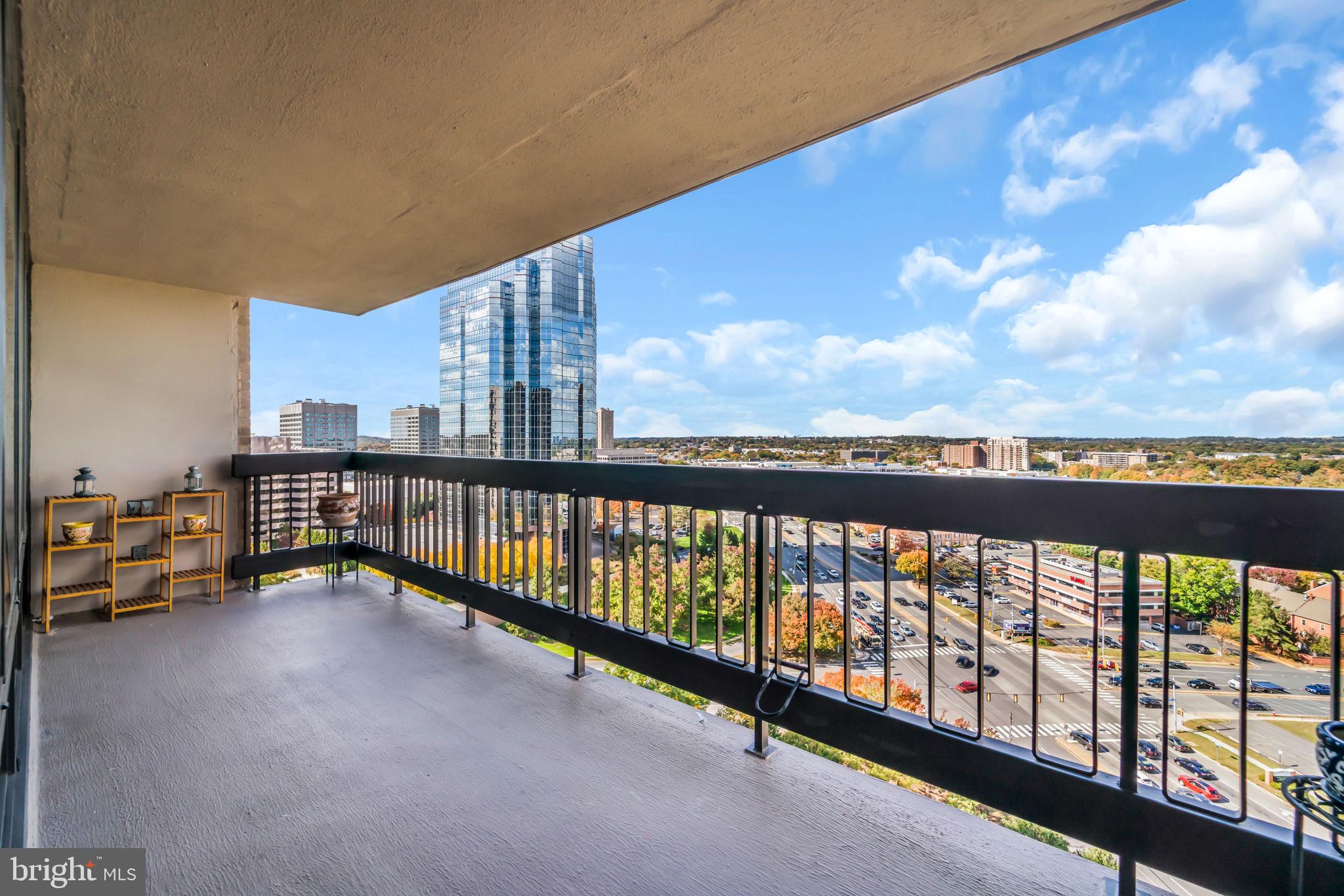 SKYLINE PLAZA - Residential