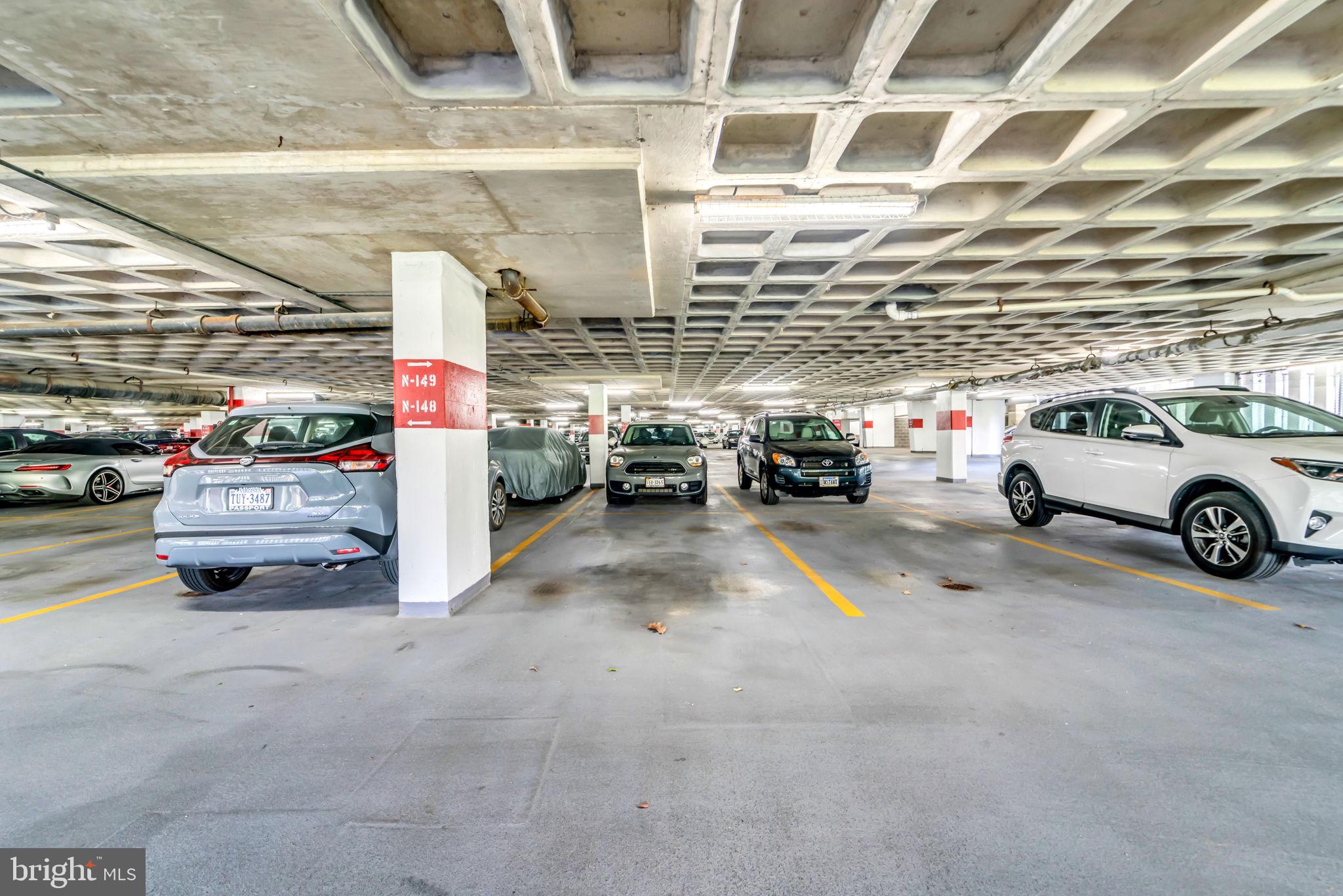 SKYLINE PLAZA - Residential