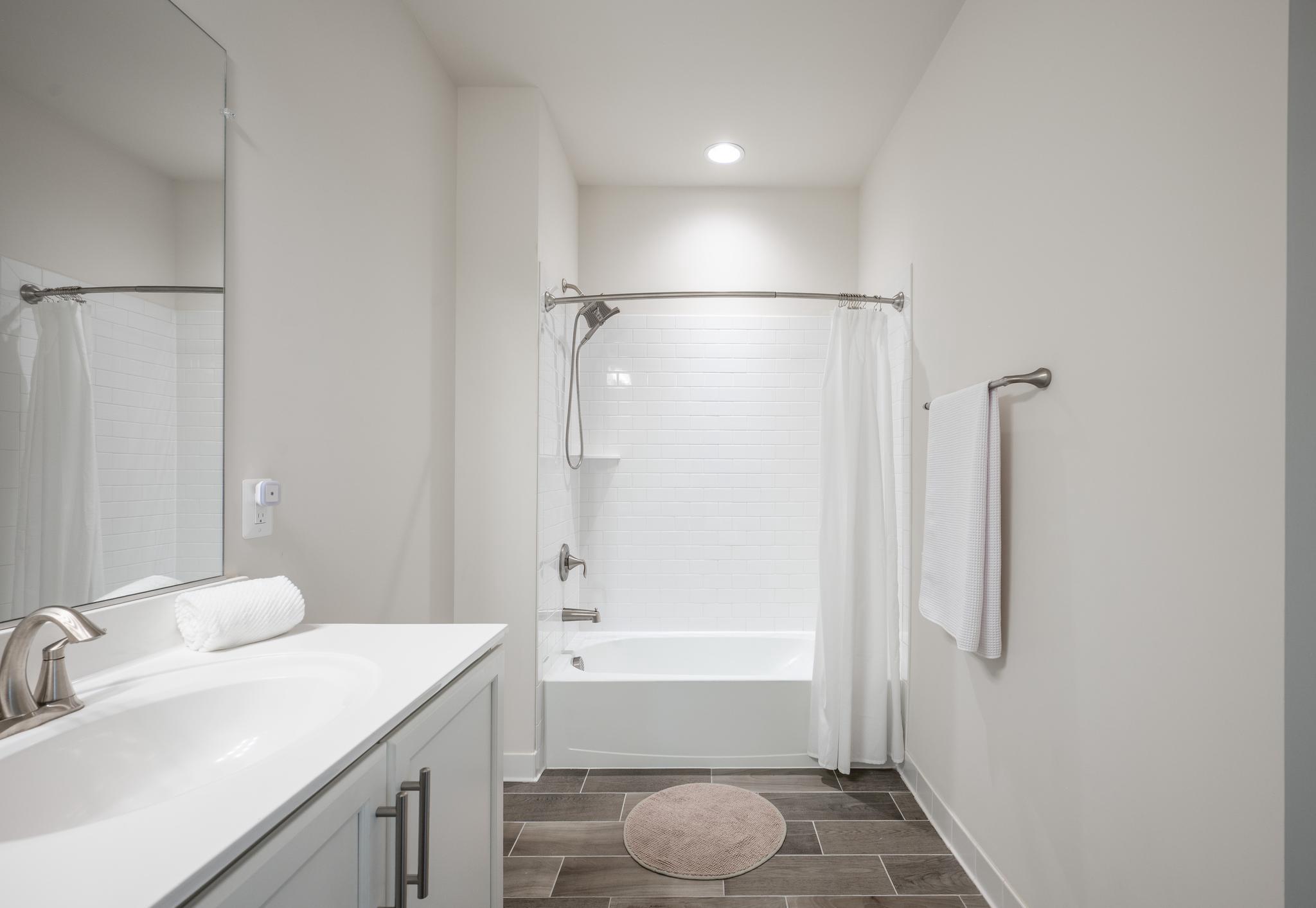 THE RESIDENCES AT MCCONNELL MANOR - Residential