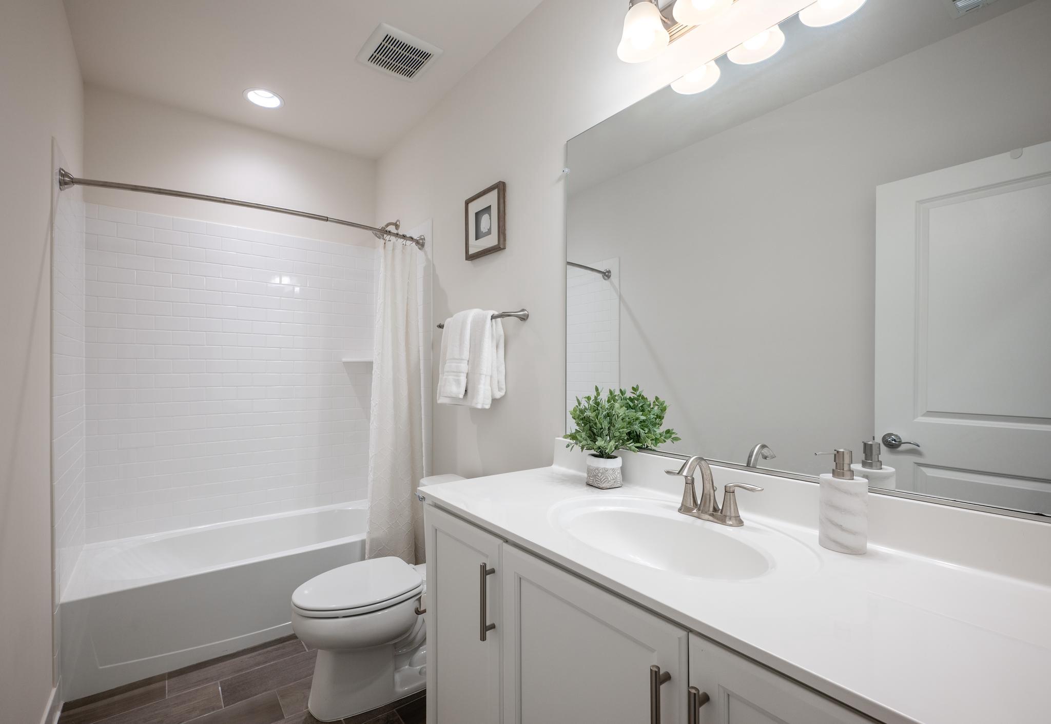 THE RESIDENCES AT MCCONNELL MANOR - Residential