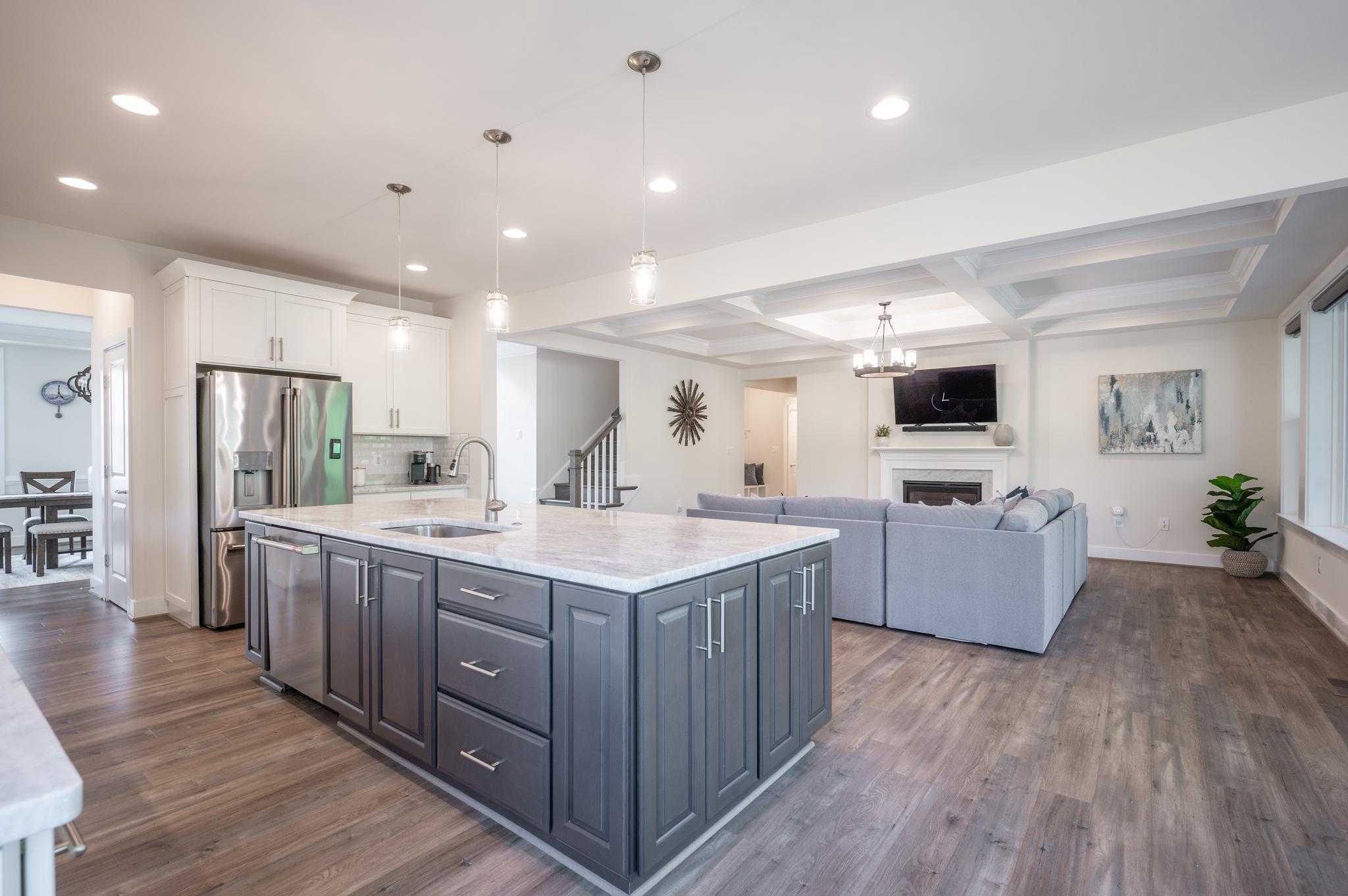 THE RESIDENCES AT MCCONNELL MANOR - Residential