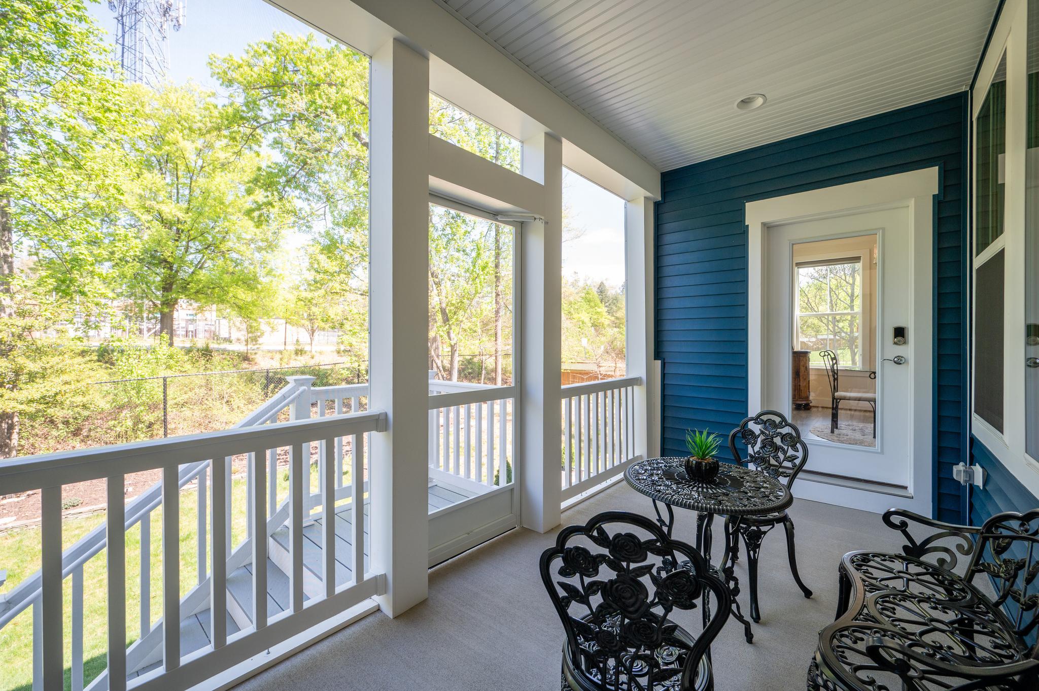 THE RESIDENCES AT MCCONNELL MANOR - Residential