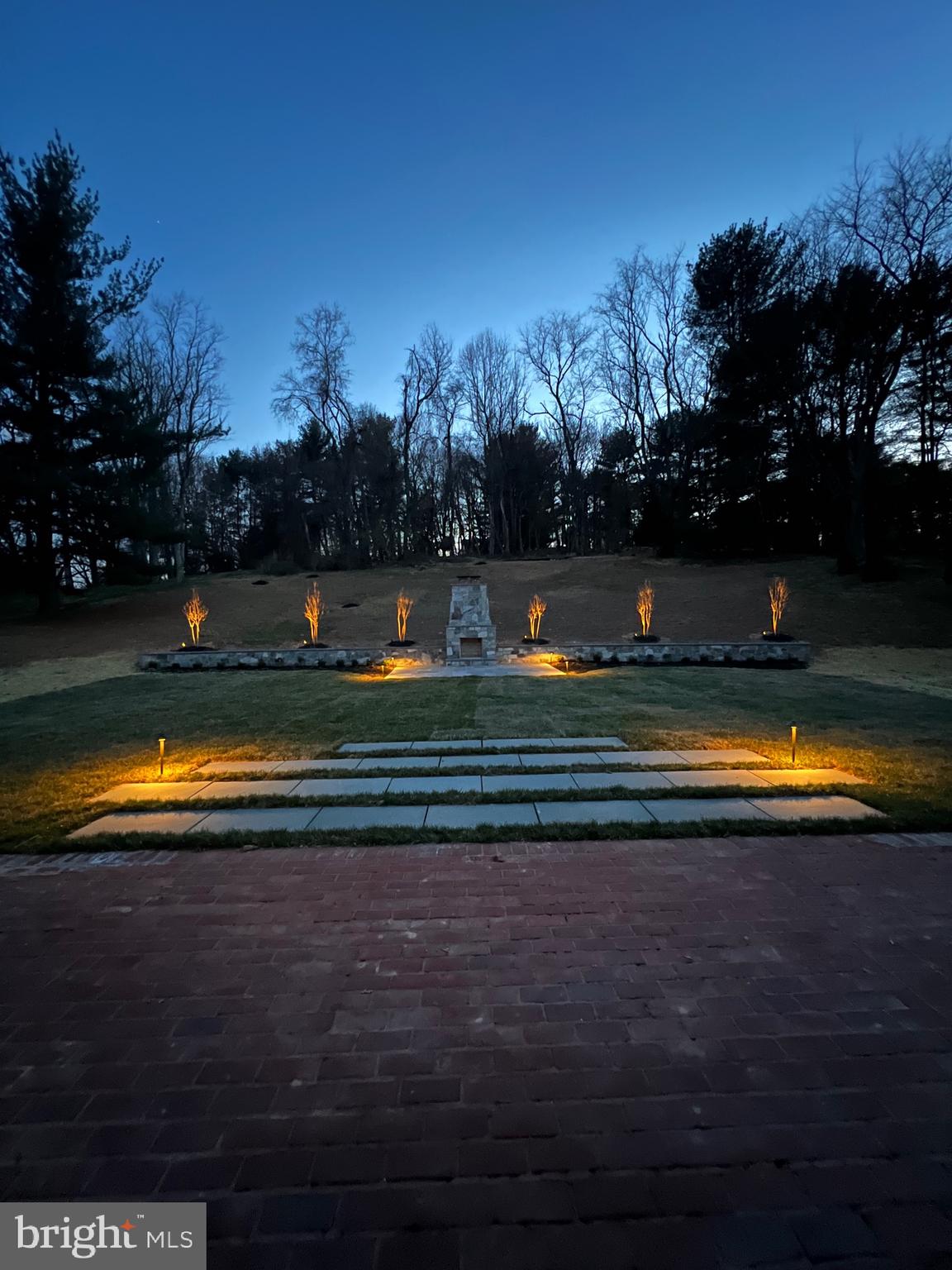 RIVER OAKS FARM - Residential