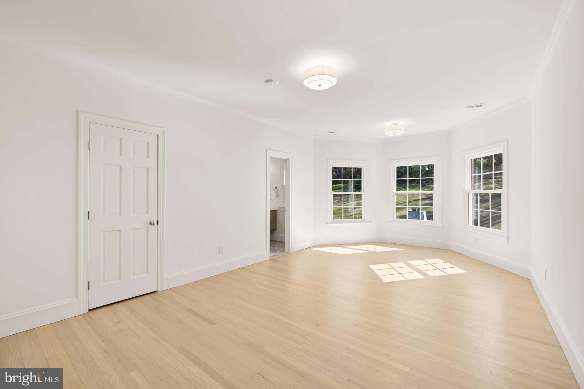 RIVER OAKS FARM - Residential