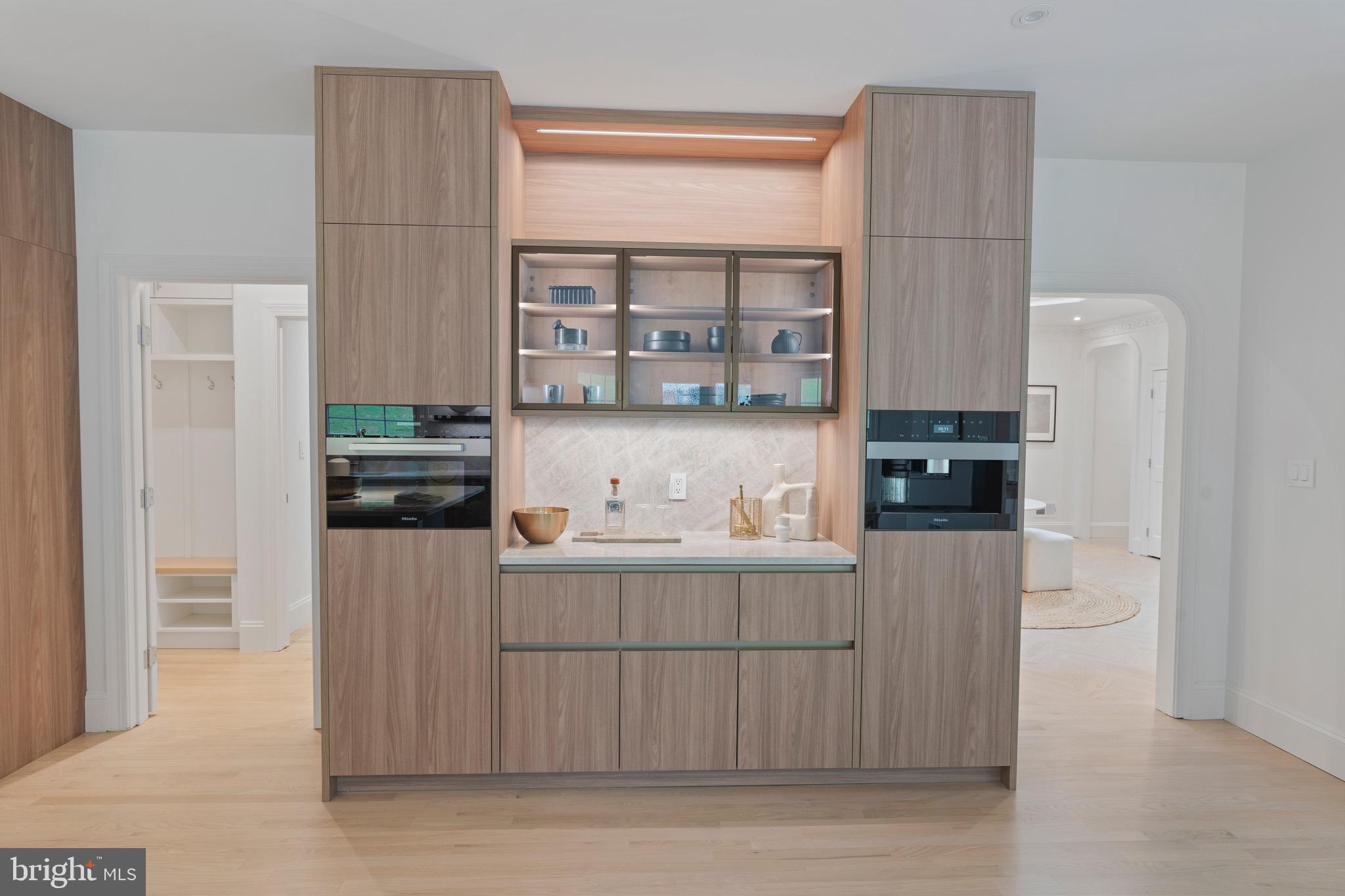 RIVER OAKS FARM - Residential