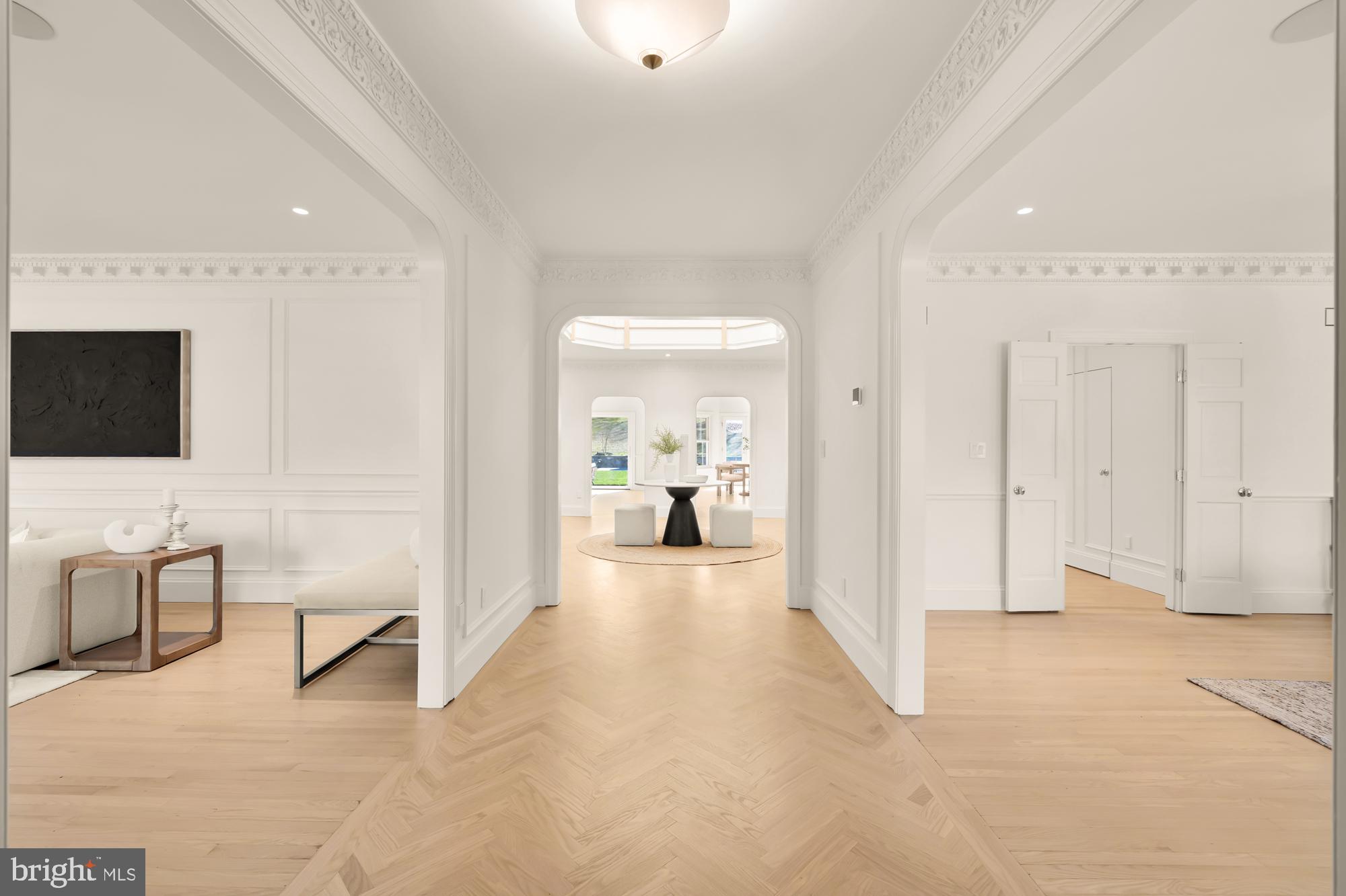 RIVER OAKS FARM - Residential