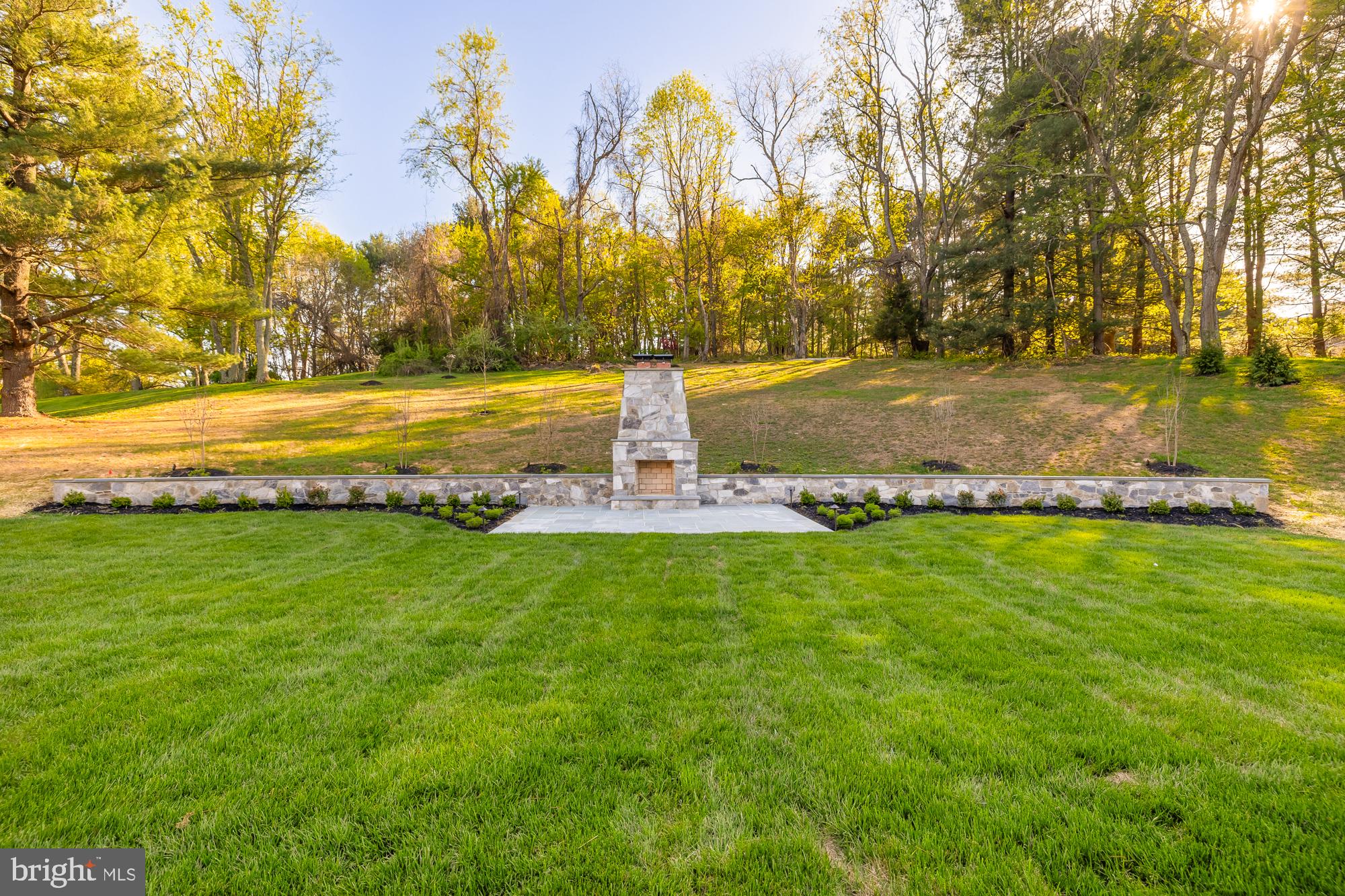 RIVER OAKS FARM - Residential