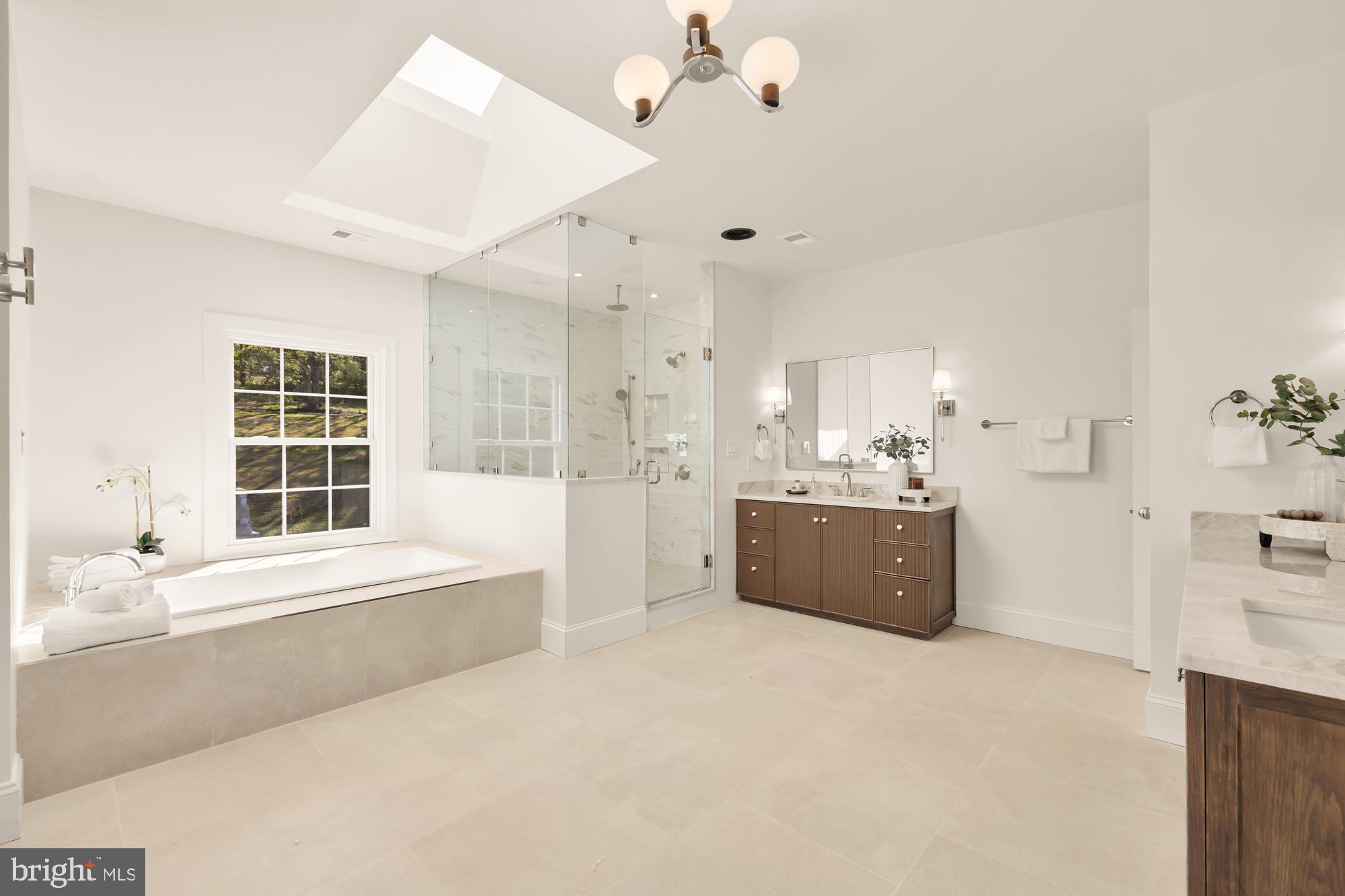 RIVER OAKS FARM - Residential