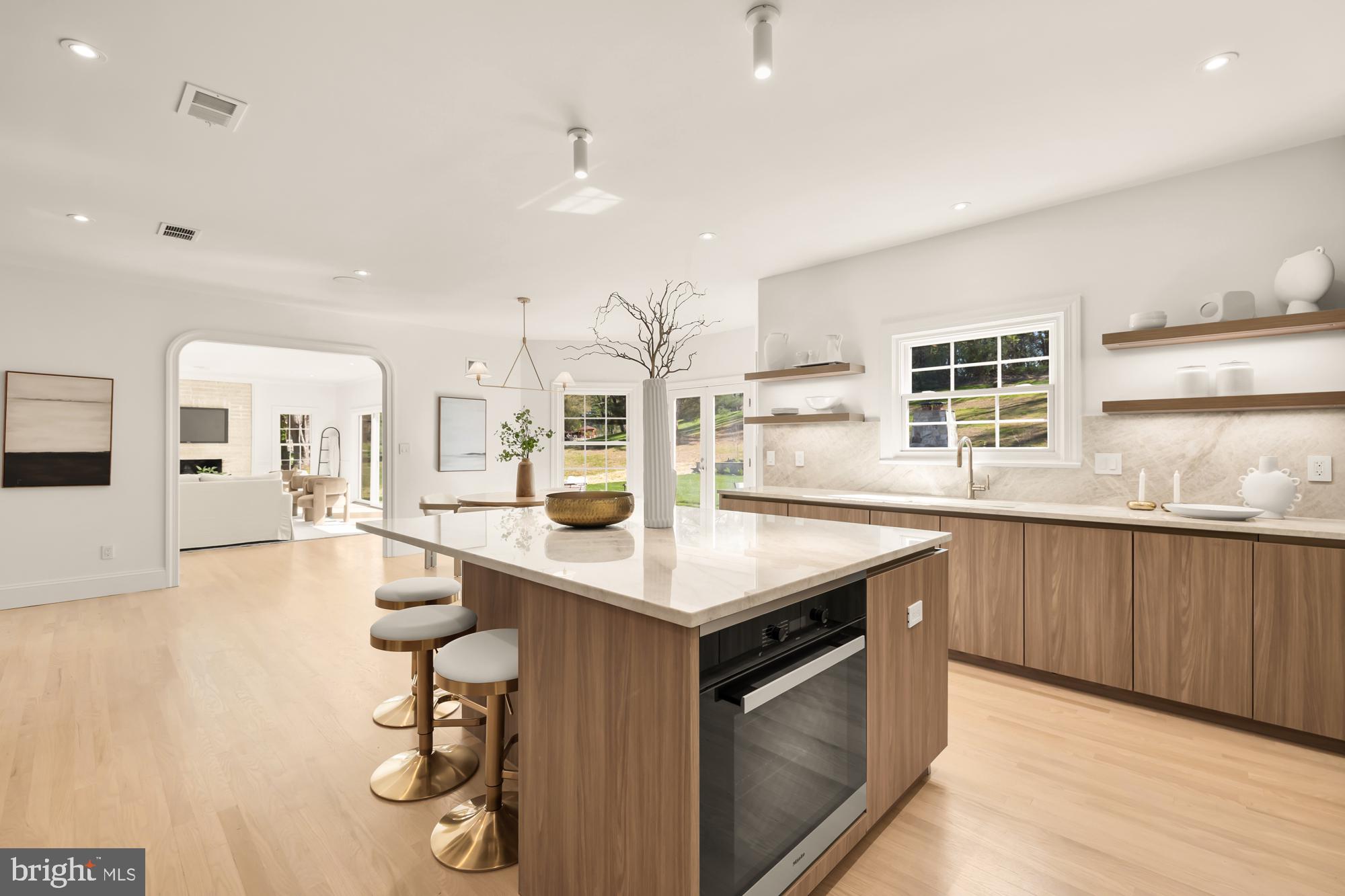 RIVER OAKS FARM - Residential