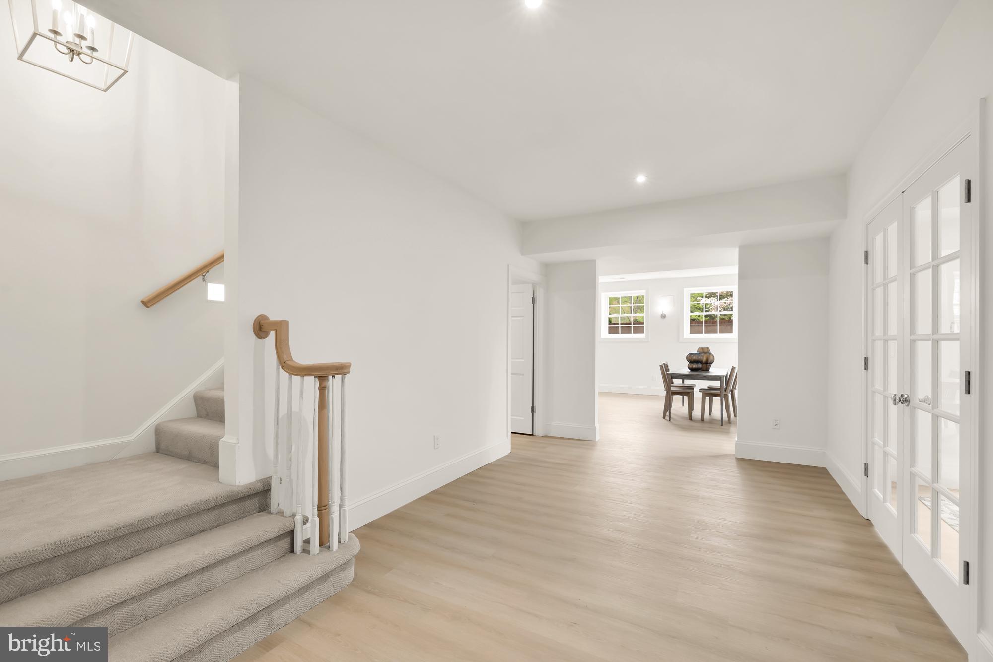 RIVER OAKS FARM - Residential