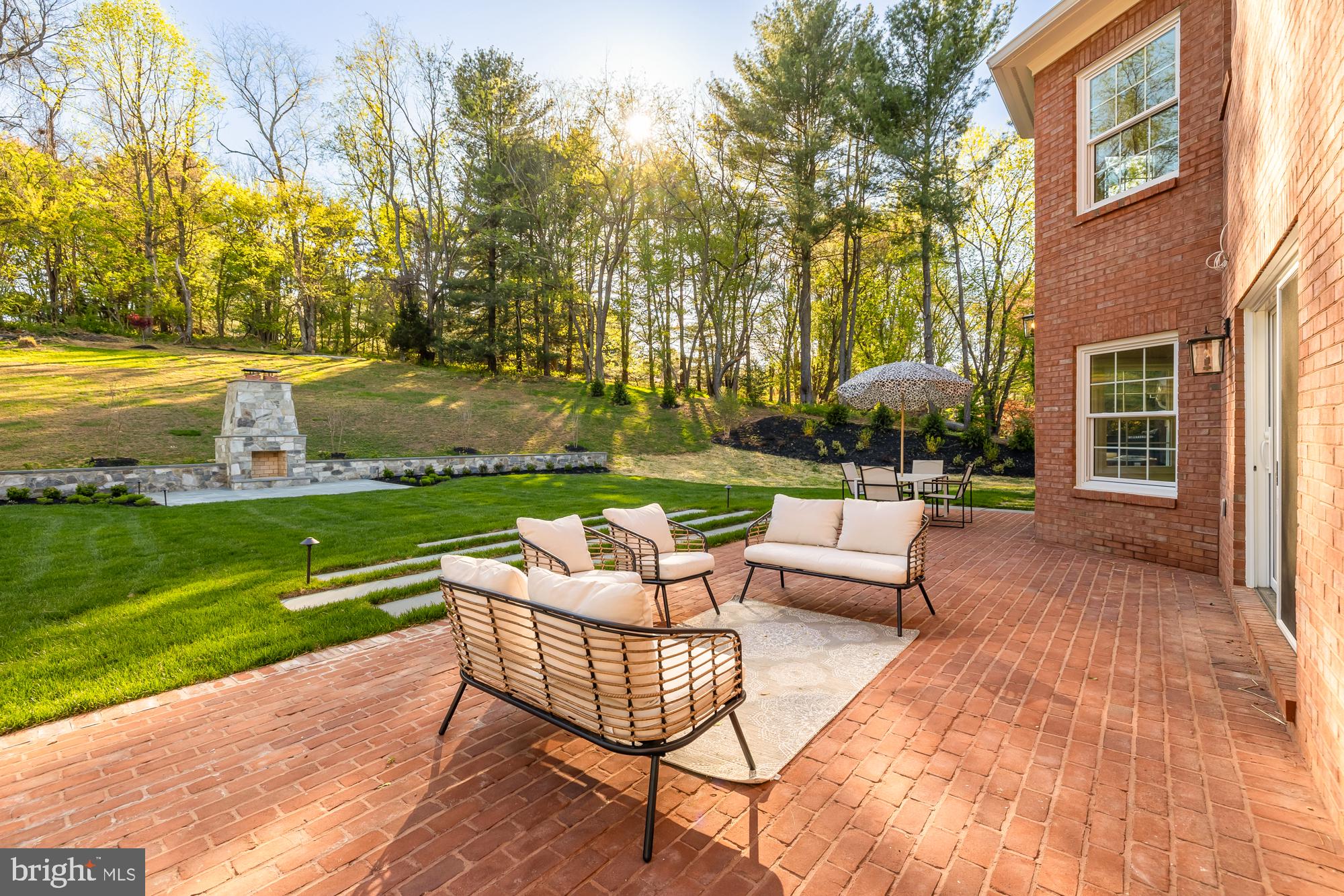 RIVER OAKS FARM - Residential