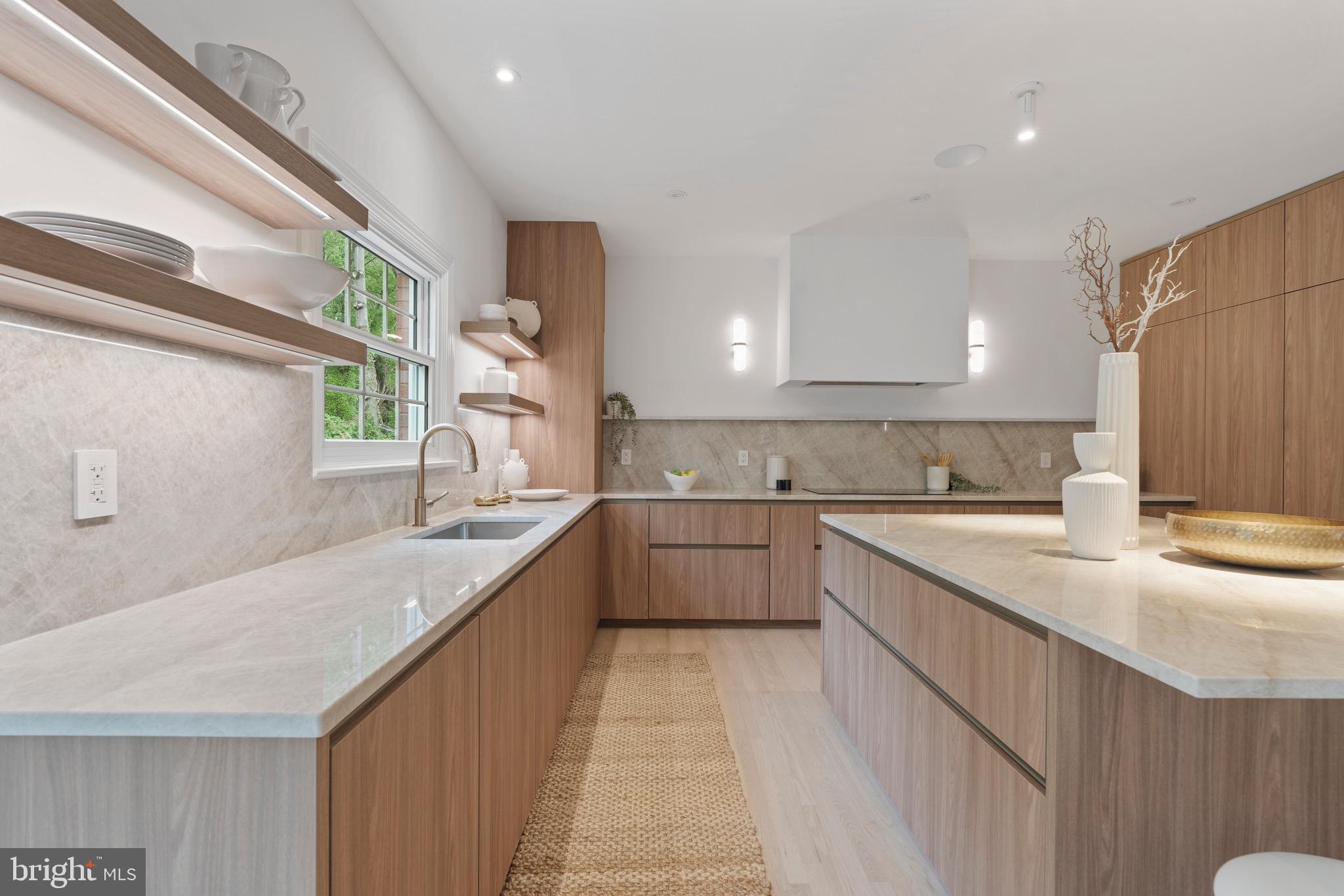 RIVER OAKS FARM - Residential