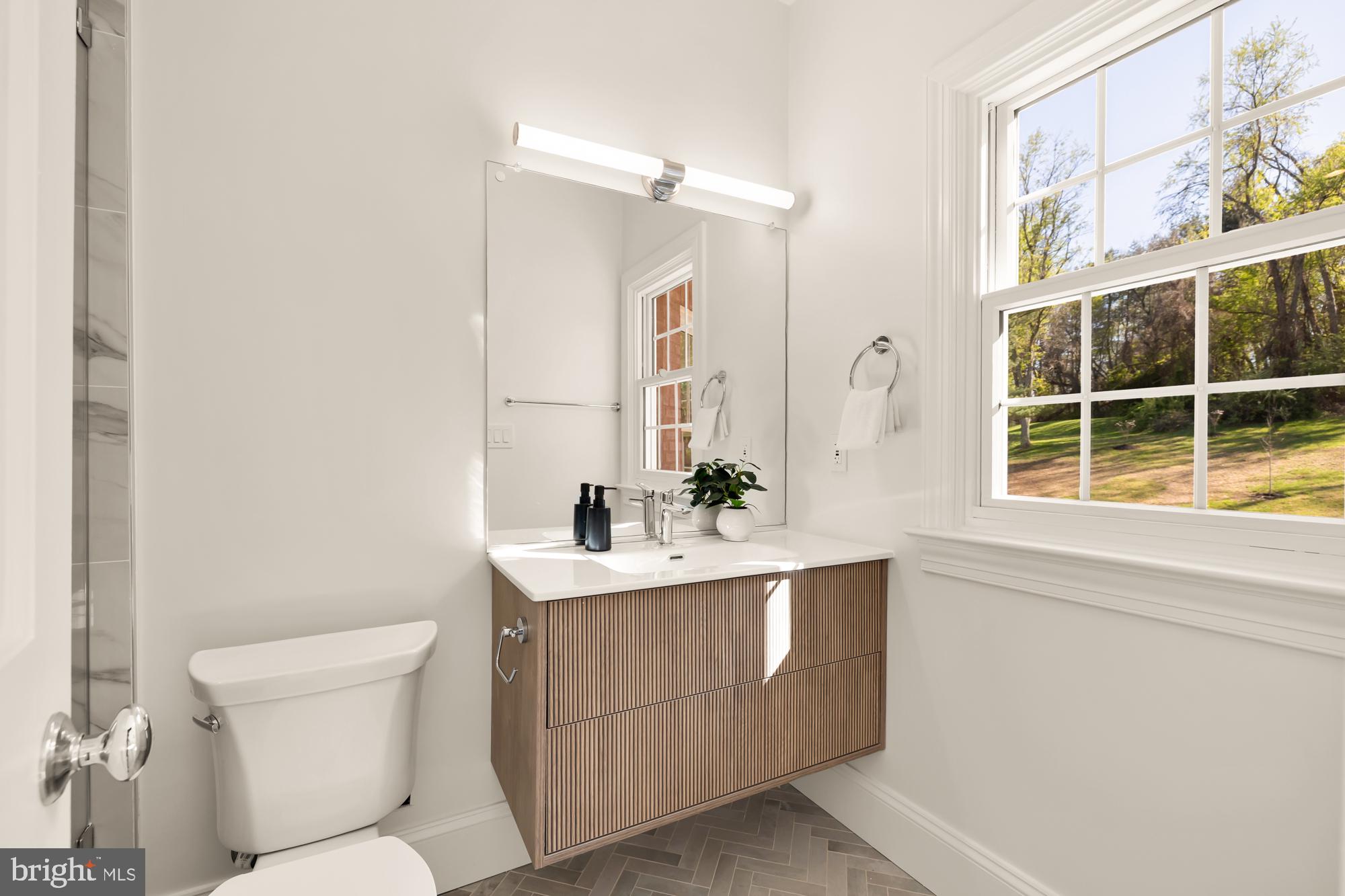 RIVER OAKS FARM - Residential