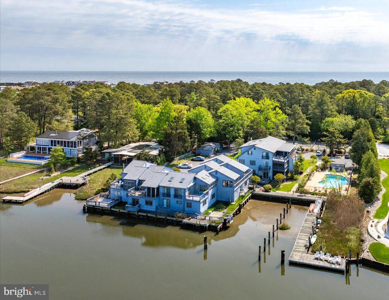 2 SNUG HARBOR COURT 2