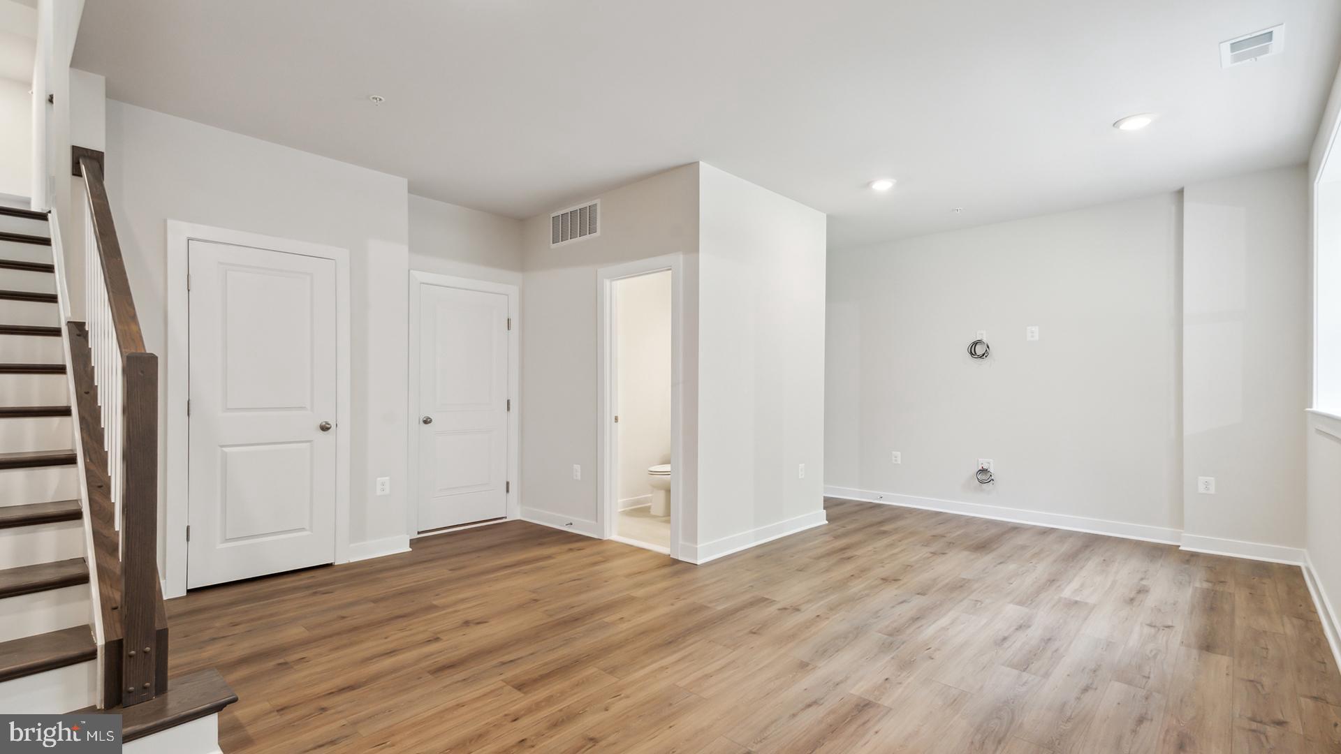 NORTHFAX WEST - Residential